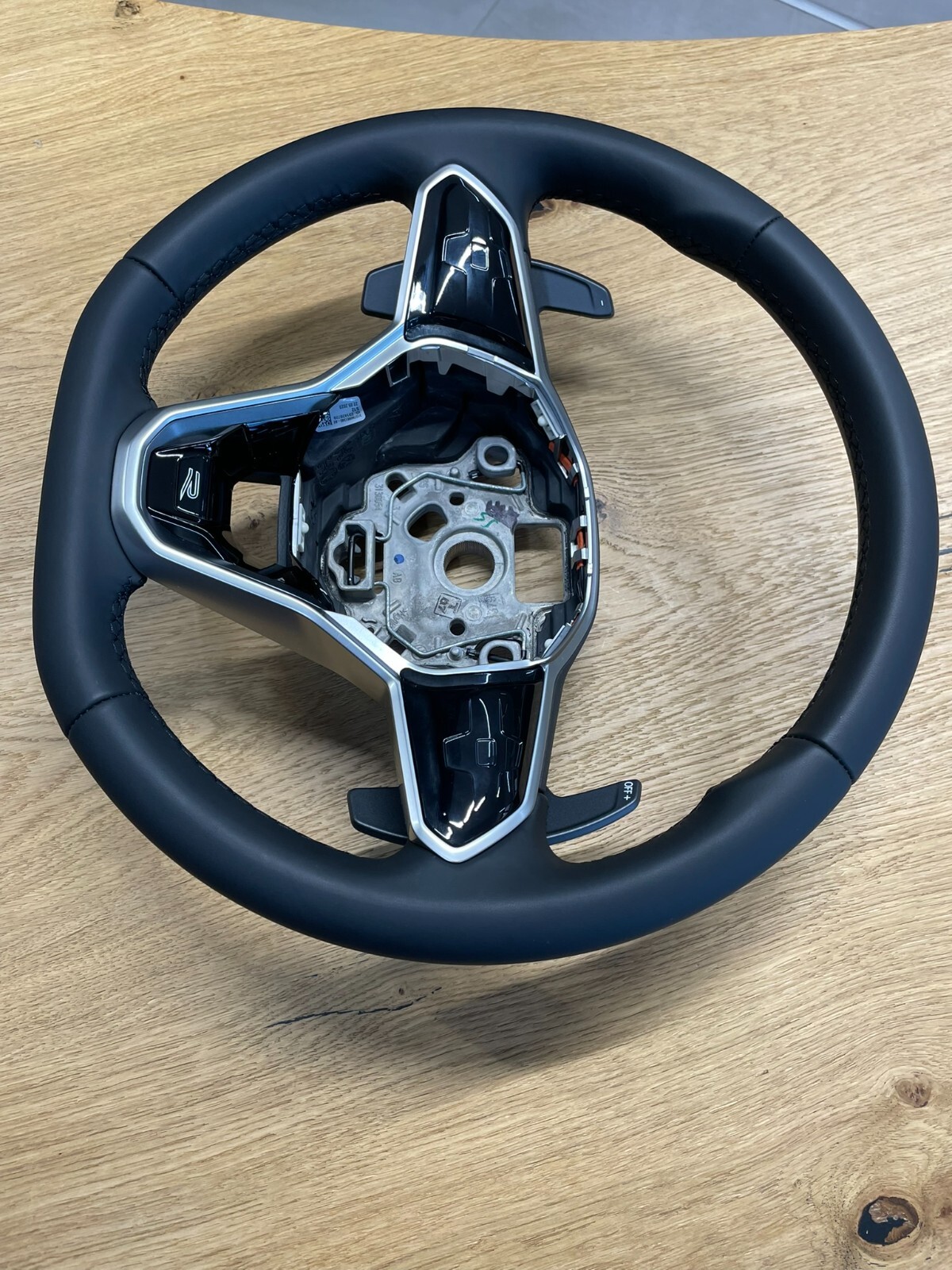 VW TOUAREG MULTIFUNKTIONS LEDER LENKRAD SPORT "R" 760419089Q FAST NEU TEST CAR - Obrázek 20