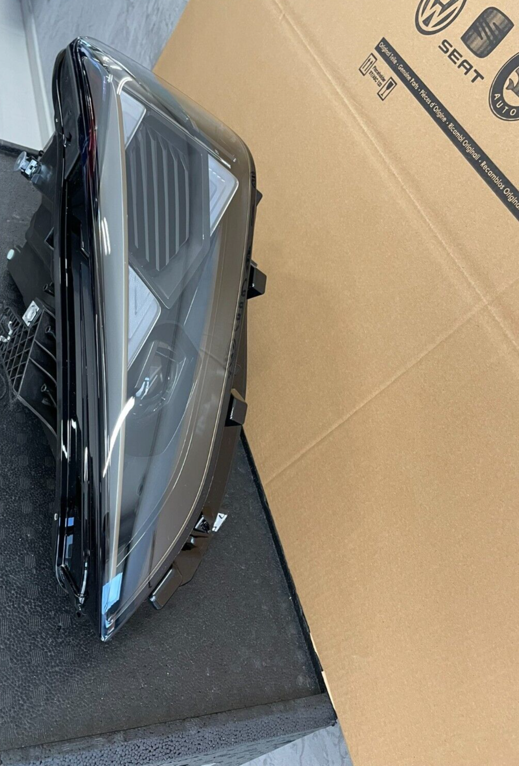 5FG941007J CUPRA FORMENTOR FRONT SCHEINWERFER LED LINKS 5FG941007J ORIG.NEU ! - Obrázek 10