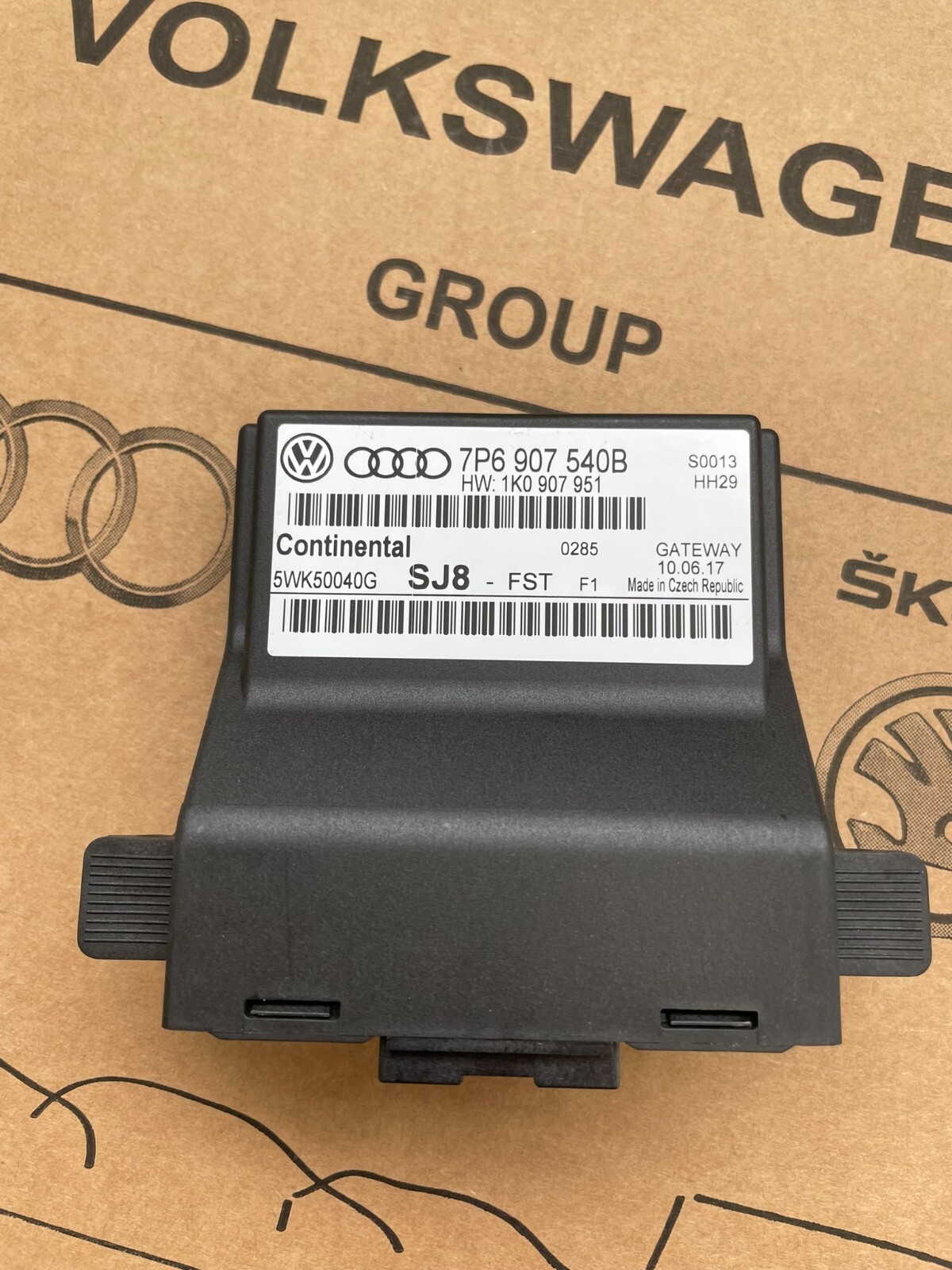 7P6907540B VW TOUAREG INTERFACE CANBUS INFOTAINMENT GATEWAY 7P6907540B ORIG. NEU