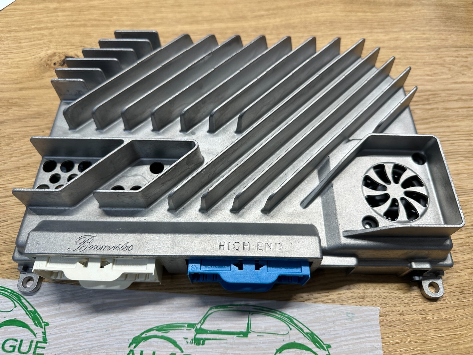 A0009007439 MERCEDES-BENZ W192 W223 W232 VERSTARKER BURMESTER A0009007439 OE NEU - Obrázek 3