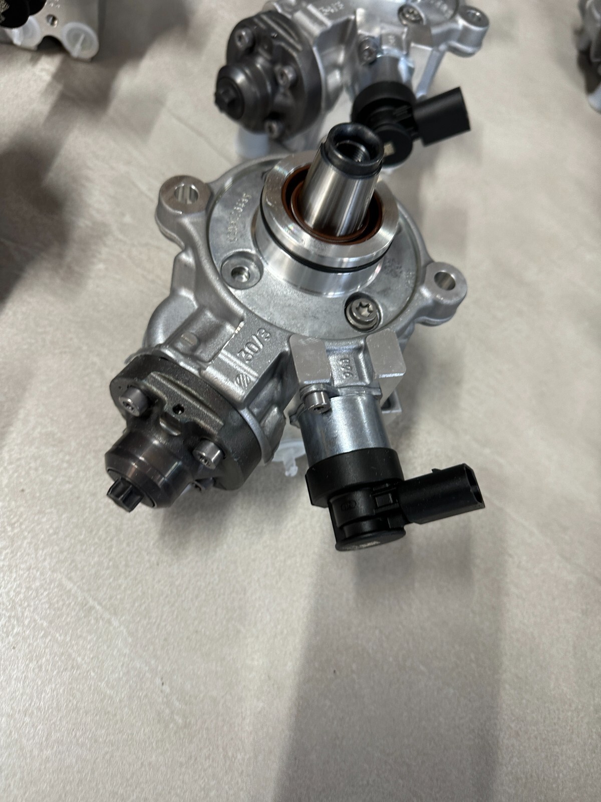 A6540708401 MERCEDES BENZ HOCHDRUCK DIESELPUMPE A6540708401 ORIG. MERCEDES NEU ! - Obrázek 13