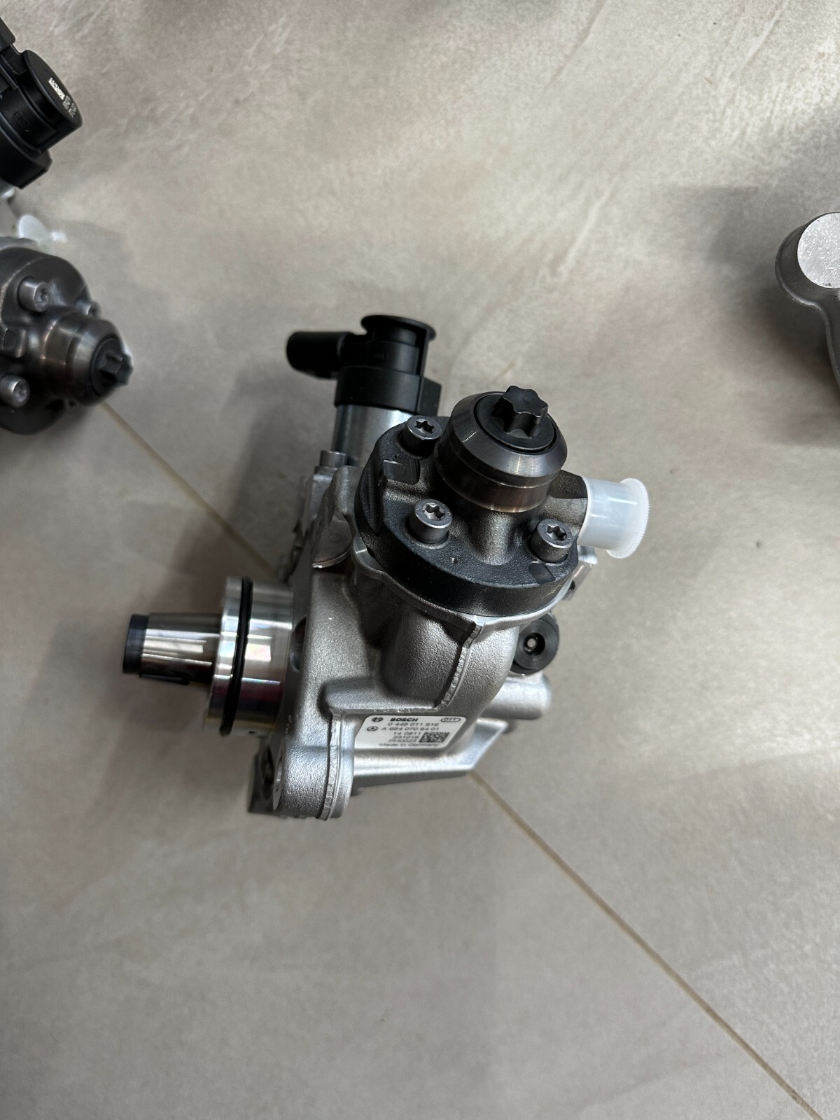 A6540708401 MERCEDES BENZ HOCHDRUCK DIESELPUMPE A6540708401 ORIG. MERCEDES NEU ! - Obrázek 3