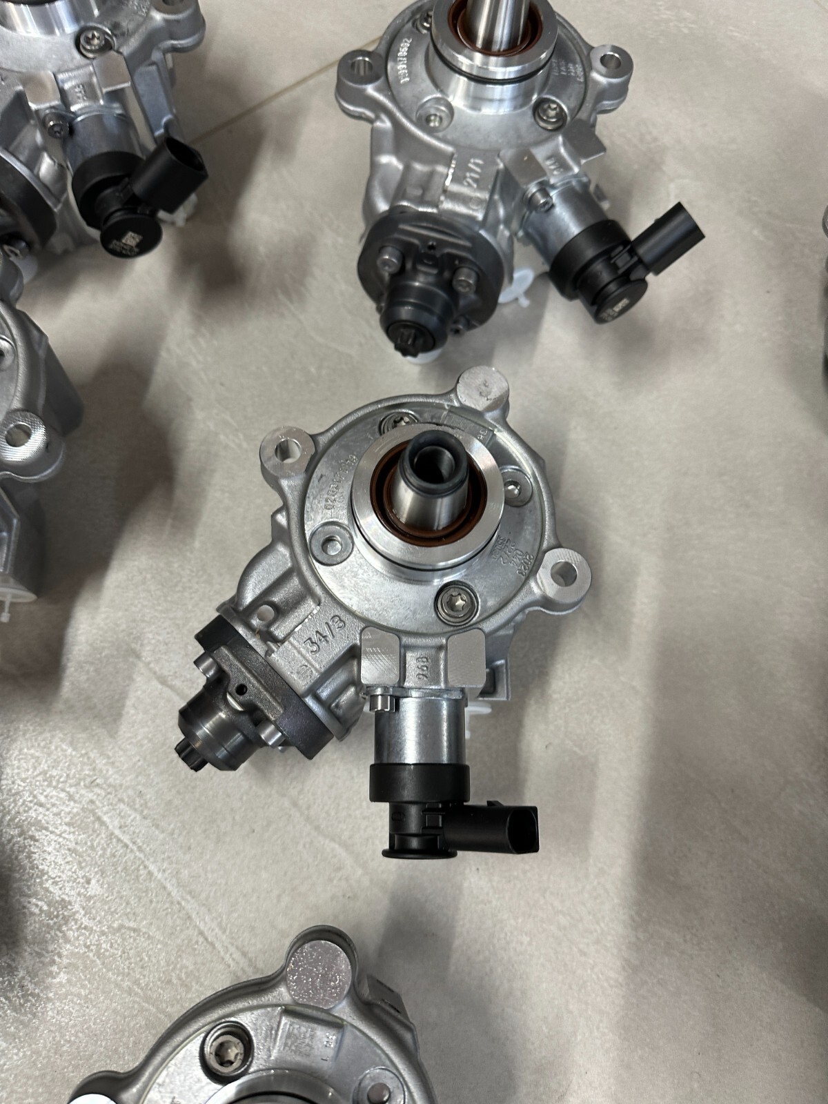 A6540708401 MERCEDES BENZ HOCHDRUCK DIESELPUMPE A6540708401 ORIG. MERCEDES NEU ! - Obrázek 8