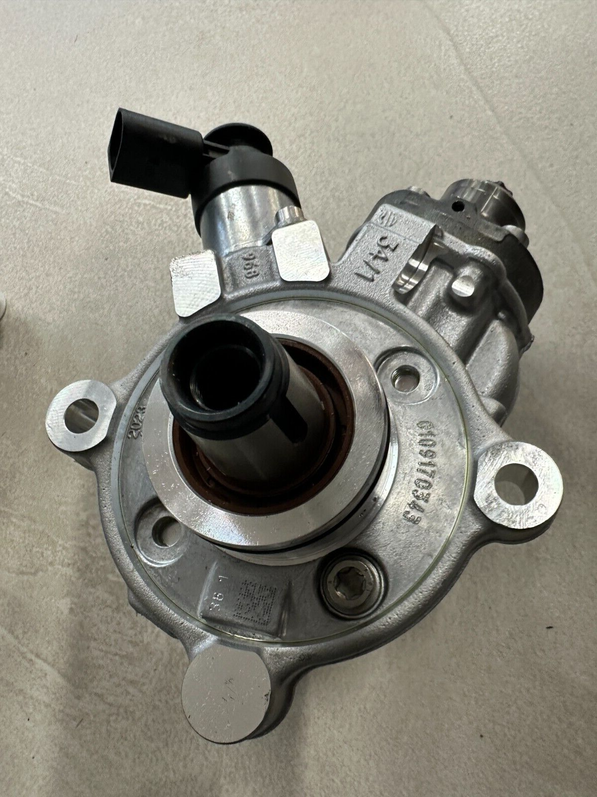 A6540708401 MERCEDES BENZ HOCHDRUCK DIESELPUMPE A6540708401 ORIG. MERCEDES NEU !