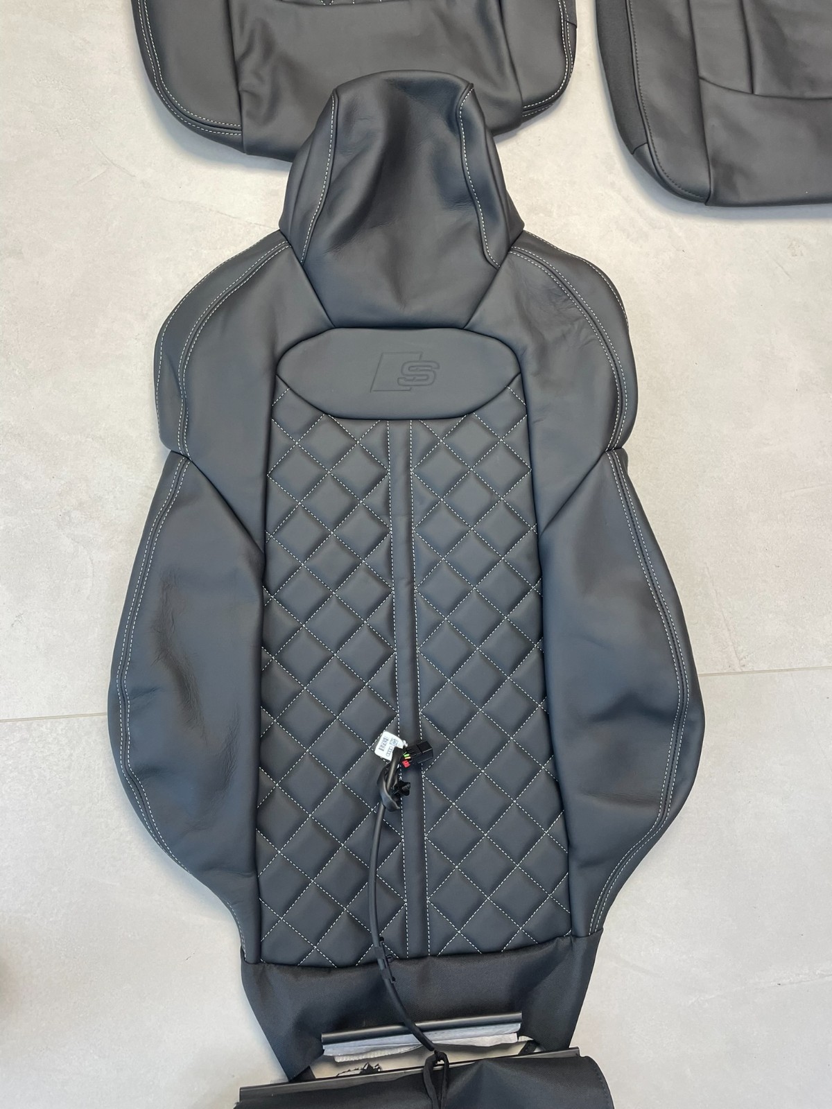 AUDI 4M Q7 SQ7 SITZ BEZÜGEN SPORT LEDER BEHEIZT VORN + HINTEN ORIG.AUDI NEU TEIL - Obrázek 4