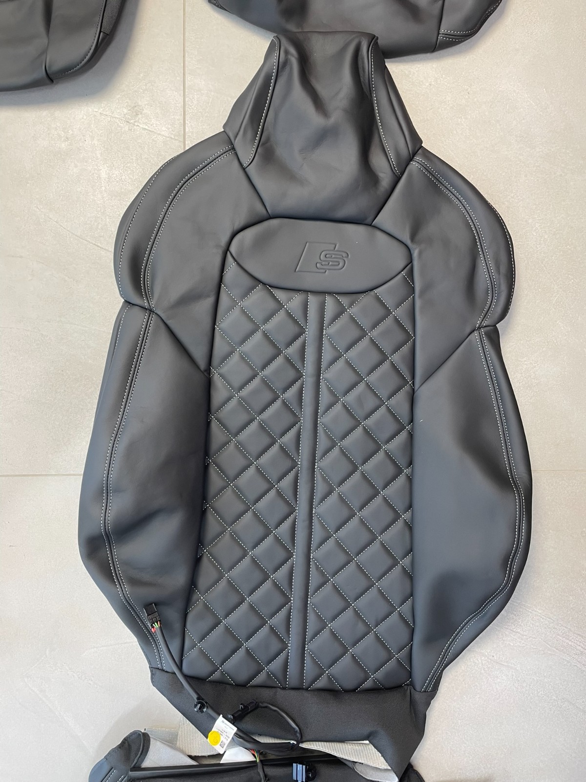 AUDI 4M Q7 SQ7 SITZ BEZÜGEN SPORT LEDER BEHEIZT VORN + HINTEN ORIG.AUDI NEU TEIL - Obrázek 6