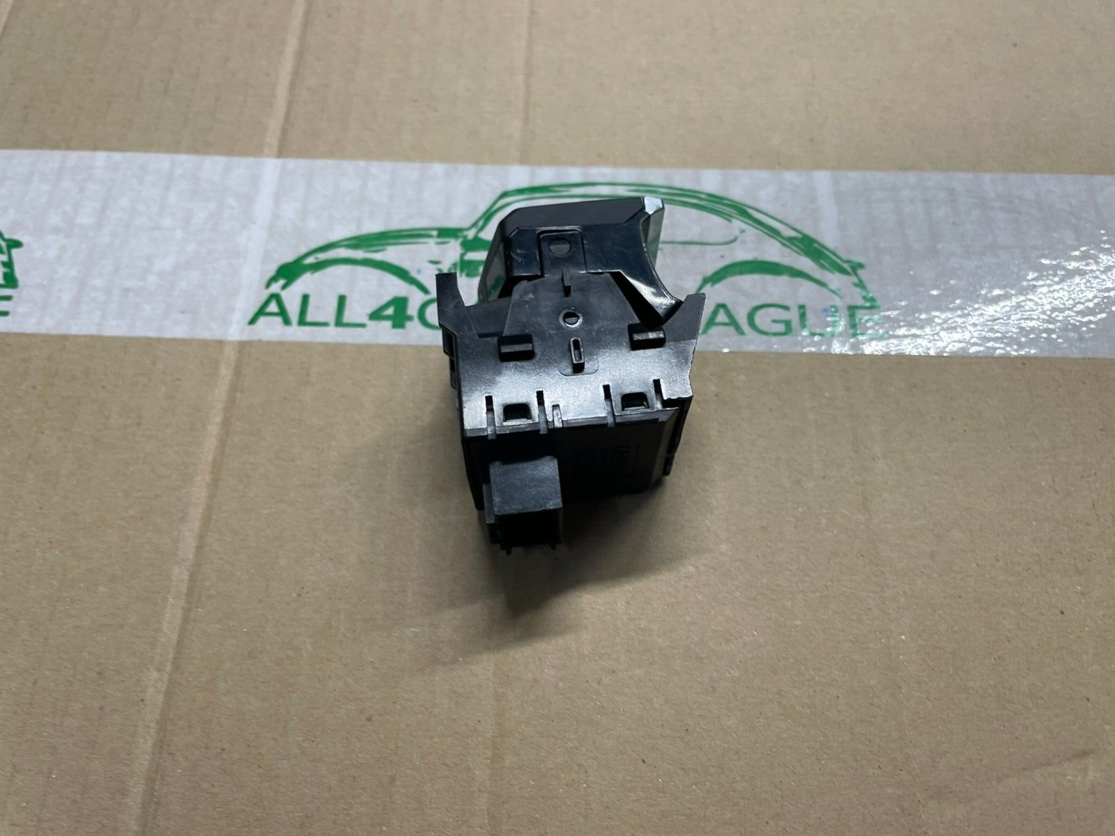 AUDI A4 A5 Q7 SCHALTER FÜR ELEKTROMECHANISCHE FESTSTELLBREMSE 4M1927225A NEU - Obrázek 17