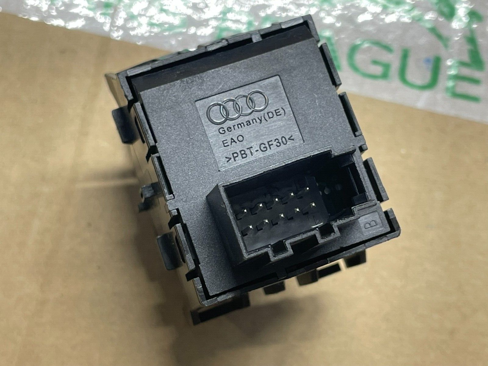 AUDI A4 A5 Q7 SCHALTER FÜR ELEKTROMECHANISCHE FESTSTELLBREMSE 4M1927225A NEU - Obrázek 3