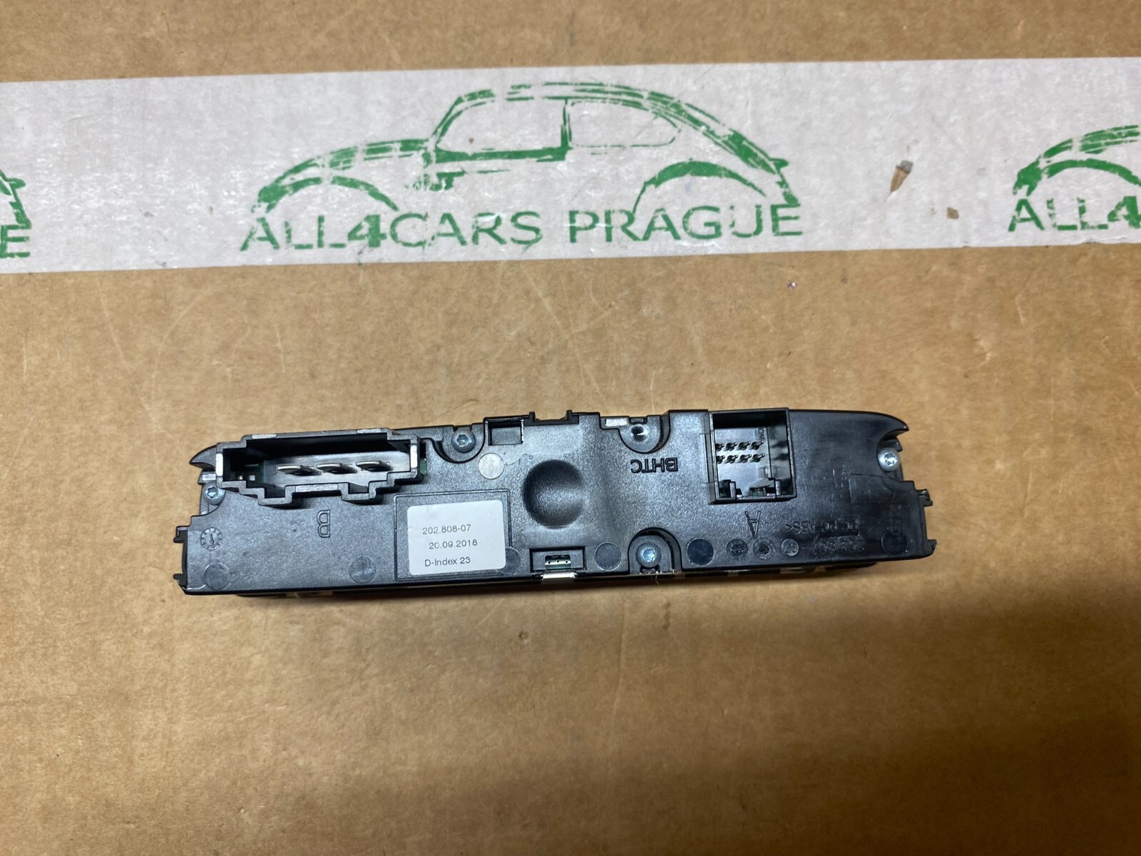 AUDI A4/S4/RS4,A5/S5/RS5,Q5,Q7 KLIMABEDIENTEIL HINTEN SITZHEIZUNG 8W0919158A - Obrázek 7