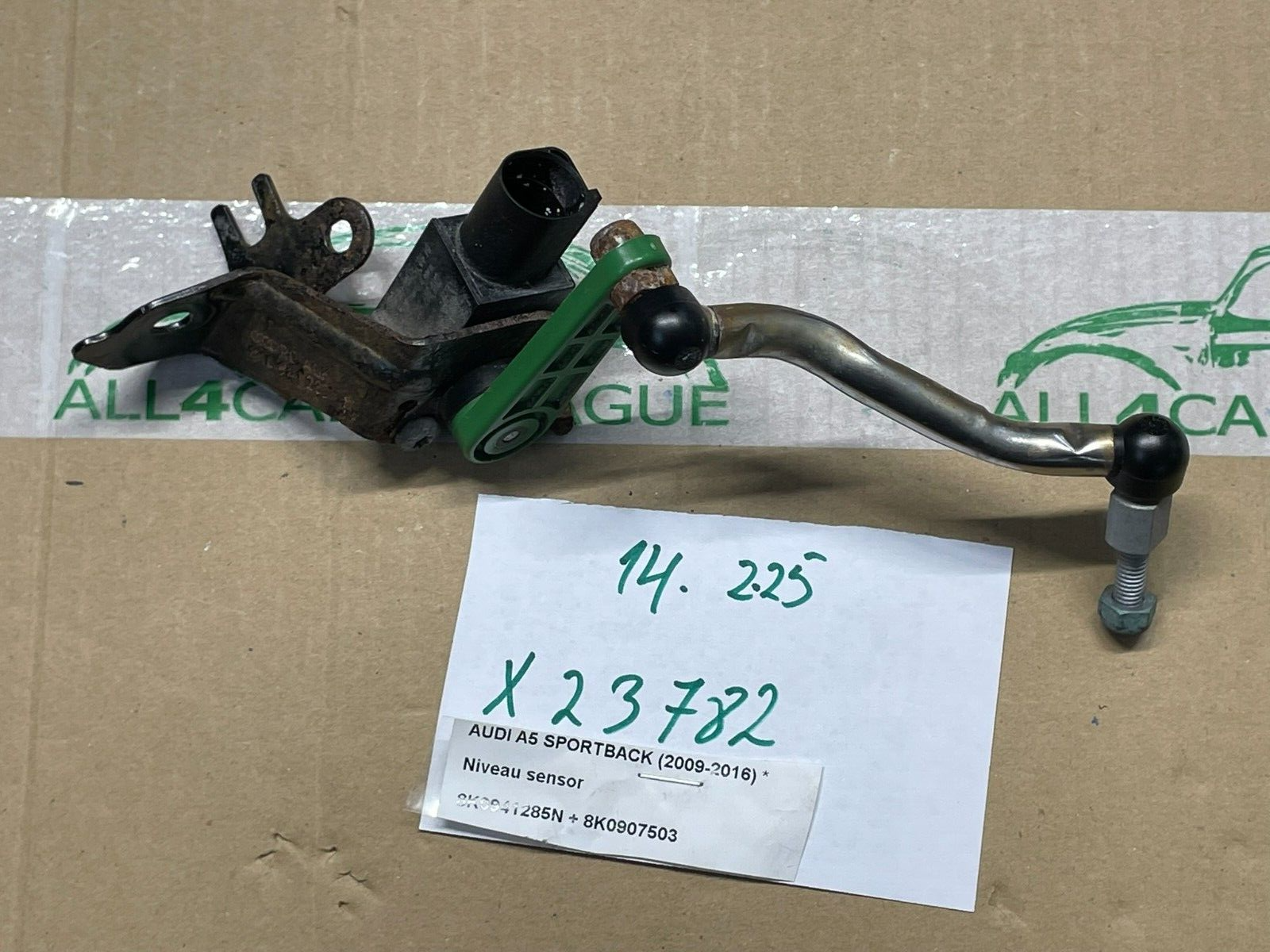 AUDI A5 NIVEAUSENSOR LEUCHTWEITENREGELUNG VORNE LINKS 8K0941285N 8K0907503 ORIG - Obrázek 7