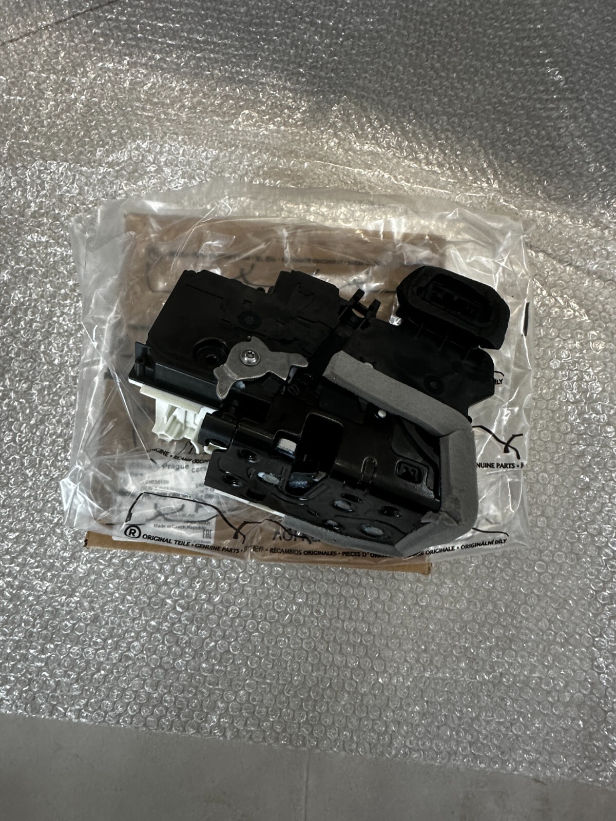 AUDI A6 A7 Q8 E-TRON TÜRSCHLOSS RECHTS HINTEN 4K0839016P ORIG.NEU!! - Obrázek 8