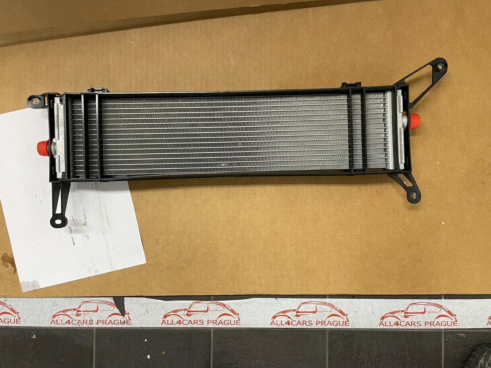 AUDI A6, VW TOUAREG 3.0 BEN ZUSATZKÜHLER FÜR KÜHLMITTEL 7P0121212A ORIG FAST NEU