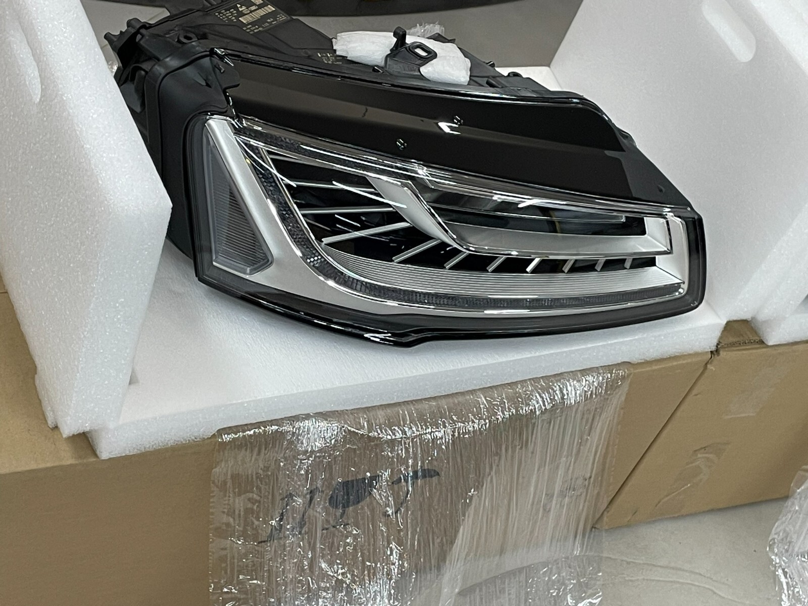 AUDI A8 4H D4 FACELIFT SCHEINWERFER LED SATZ 4H0941773B - 4H0941774B ORIG.NEU - Obrázek 15