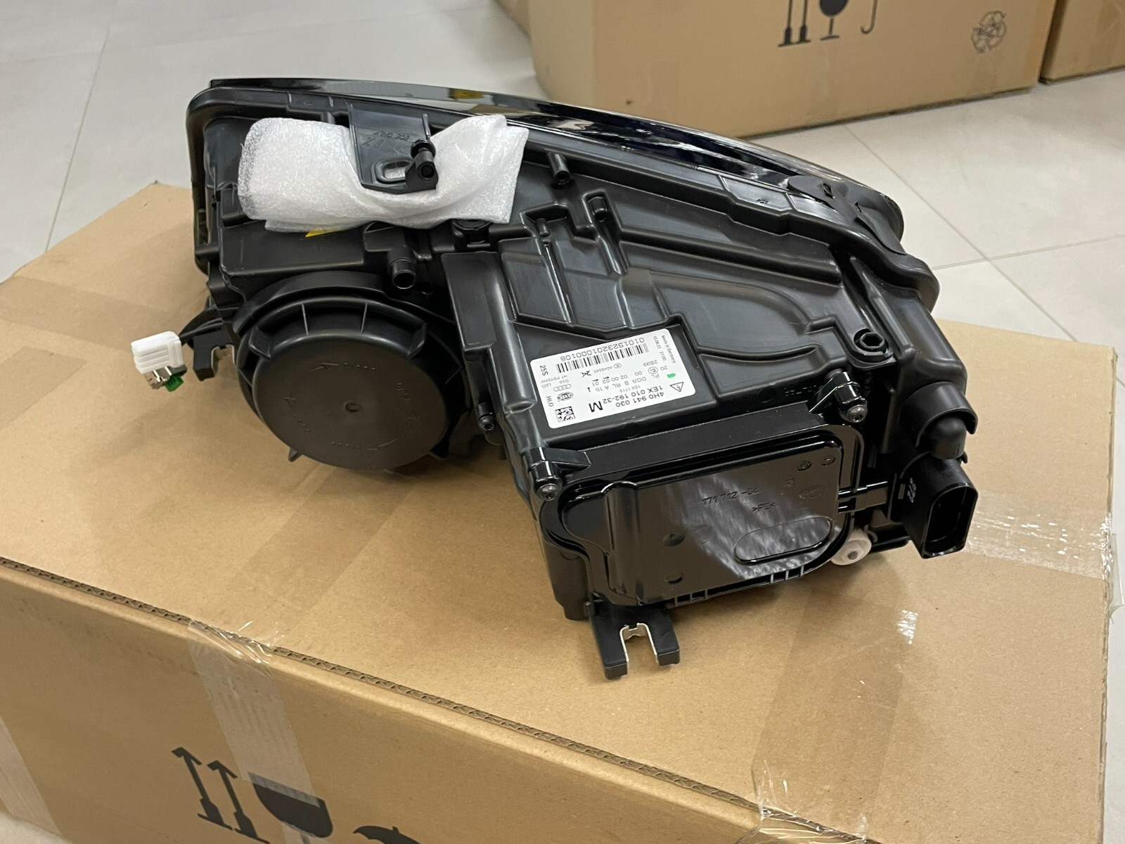 AUDI A8 D4 FRONTSCHEINWERFER BI-XENON RECHTS 4H0941030M = 4H0941030BM ORIG. NEU - Obrázek 13