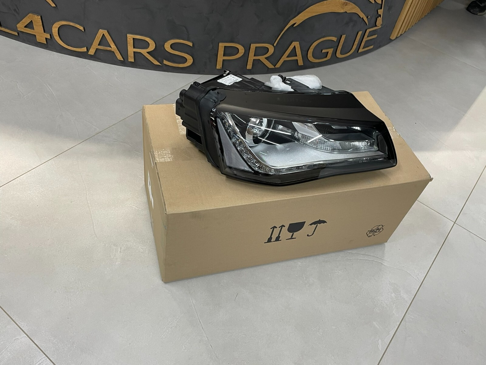 AUDI A8 D4 FRONTSCHEINWERFER BI-XENON RECHTS 4H0941030M = 4H0941030BM ORIG. NEU - Obrázek 10