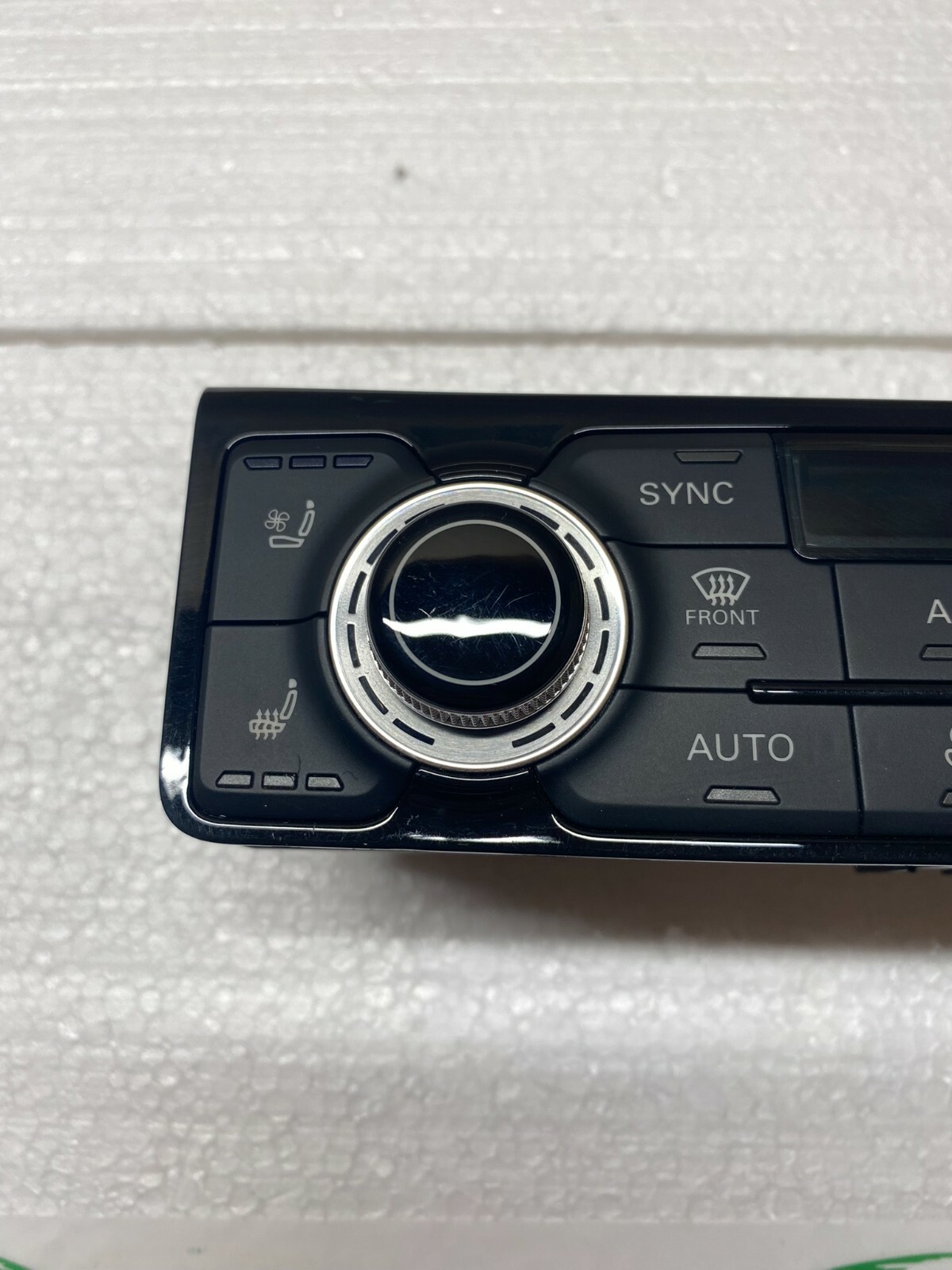 AUDI A8 KLIMABEDIENTEIL KLIMA BEDIENTEIL SITZHEIZUNG BELÜFTUNG 4H0820043E ORIG - Obrázek 3