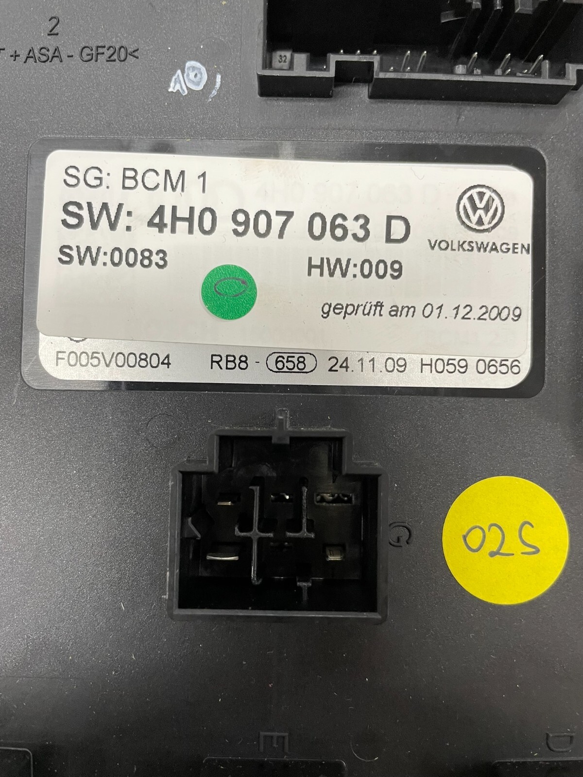 AUDI A8 VW TOUAREG 7P BCM STEUERGERÄT BORDNETZ STEUERGERÄT 4H0907063D Fast Neu.. - Obrázek 3