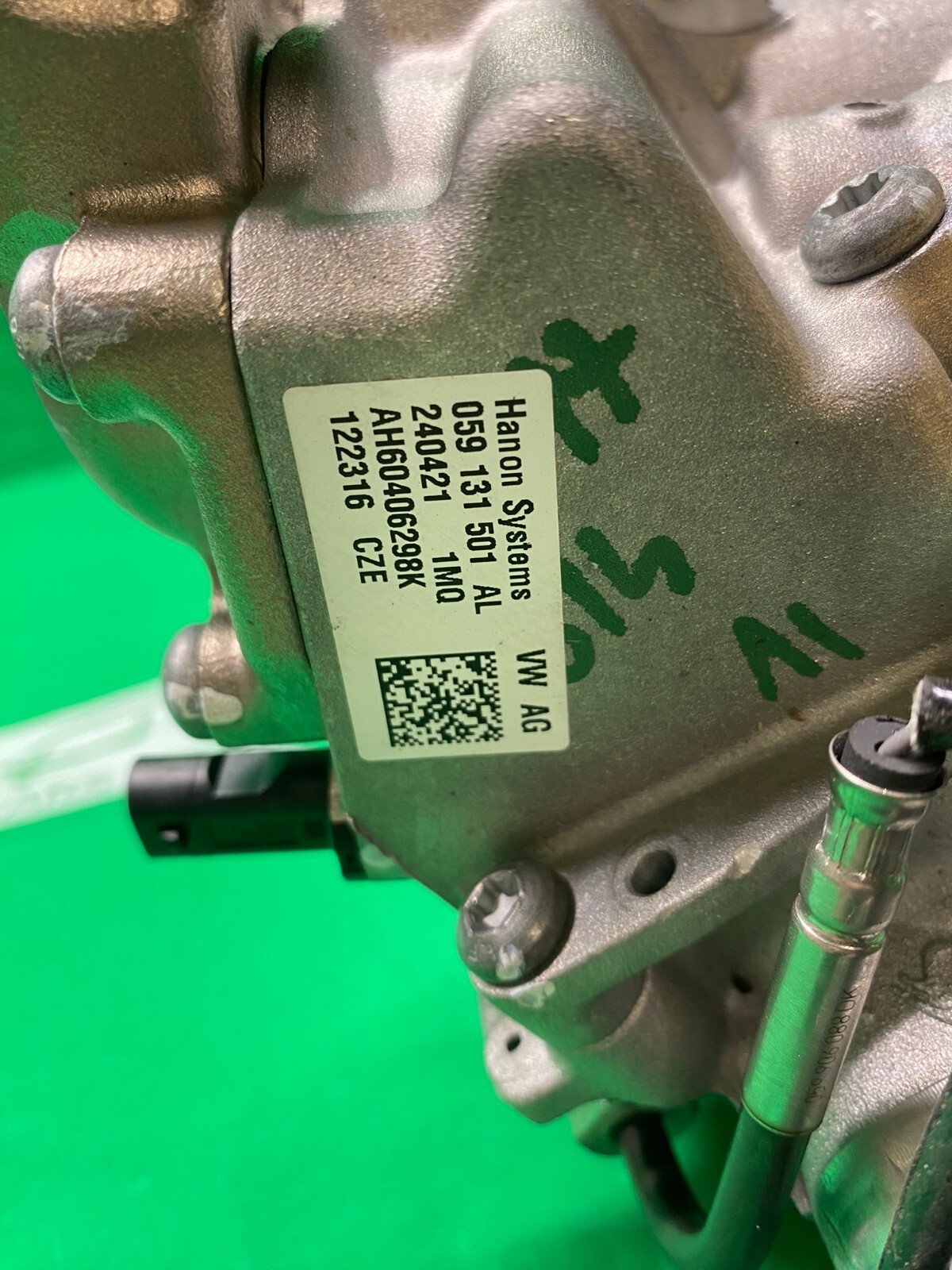 AUDI AGR VENTIL + ABGASRÜCKFÜHRUNGSVENTIL 059131501AL EGR ABGASKÜHLER ORIG.NEU - Obrázek 5