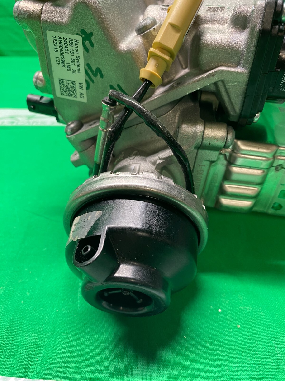 AUDI AGR VENTIL + ABGASRÜCKFÜHRUNGSVENTIL 059131501AL EGR ABGASKÜHLER ORIG.NEU - Obrázek 6