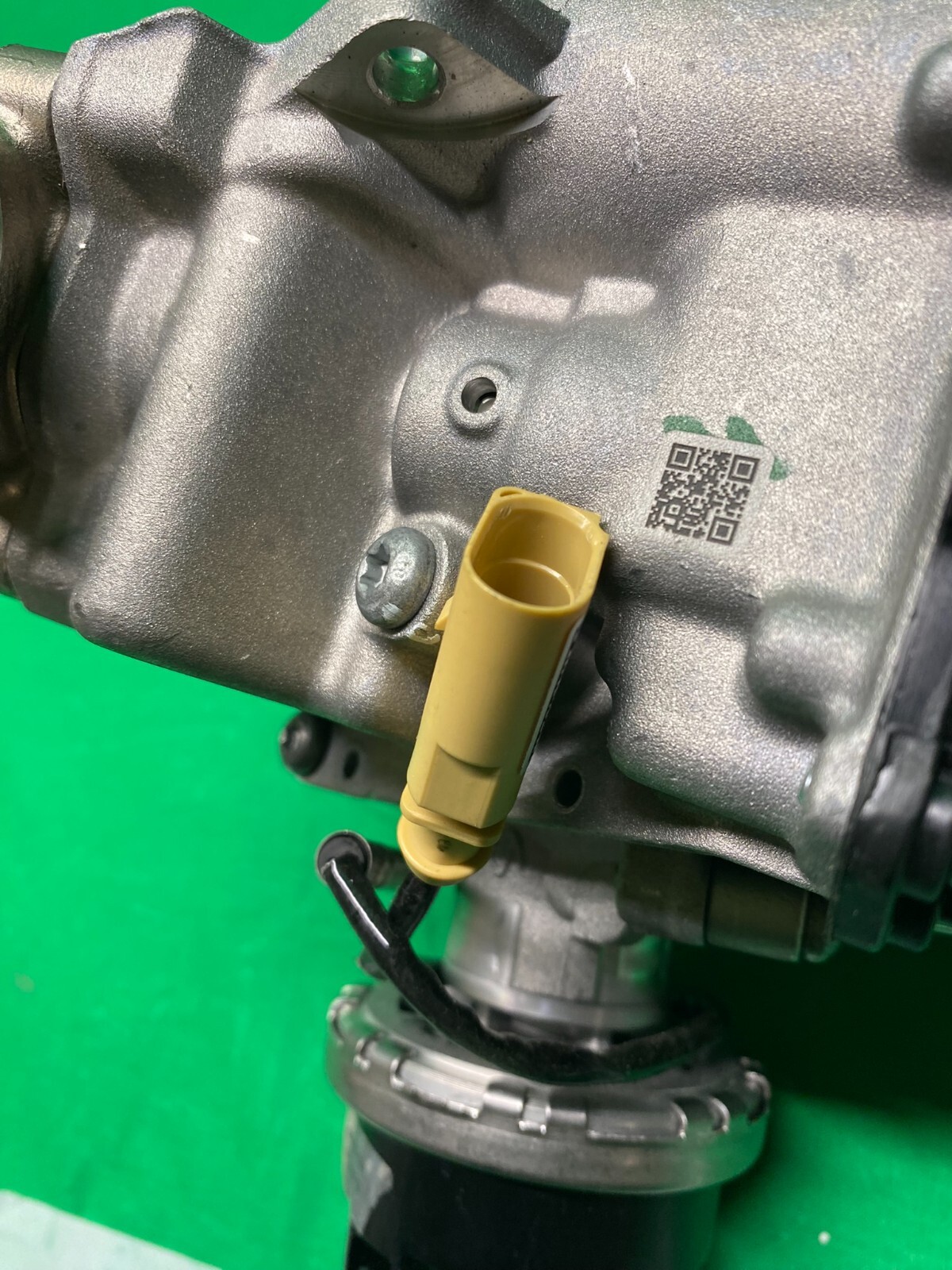 AUDI AGR VENTIL + ABGASRÜCKFÜHRUNGSVENTIL 059131501AL EGR ABGASKÜHLER ORIG.NEU - Obrázek 7