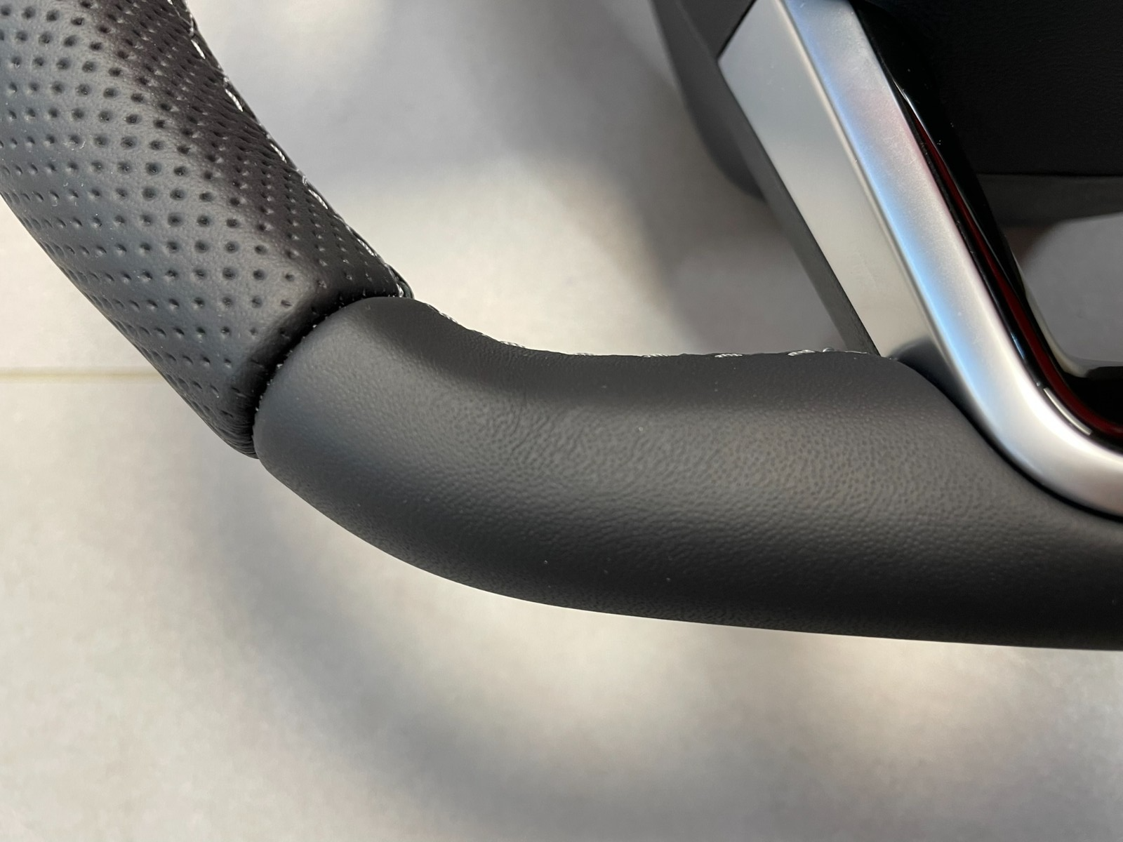 AUDI E-TRON AUDI SPORT LENKRAD S LEDER GELOCHT ABGEFLACHT 4K0419091BE ORIG.NEU - Obrázek 12