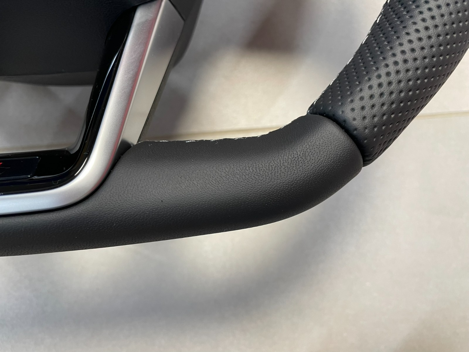 AUDI E-TRON AUDI SPORT LENKRAD S LEDER GELOCHT ABGEFLACHT 4K0419091BE ORIG.NEU - Obrázek 13