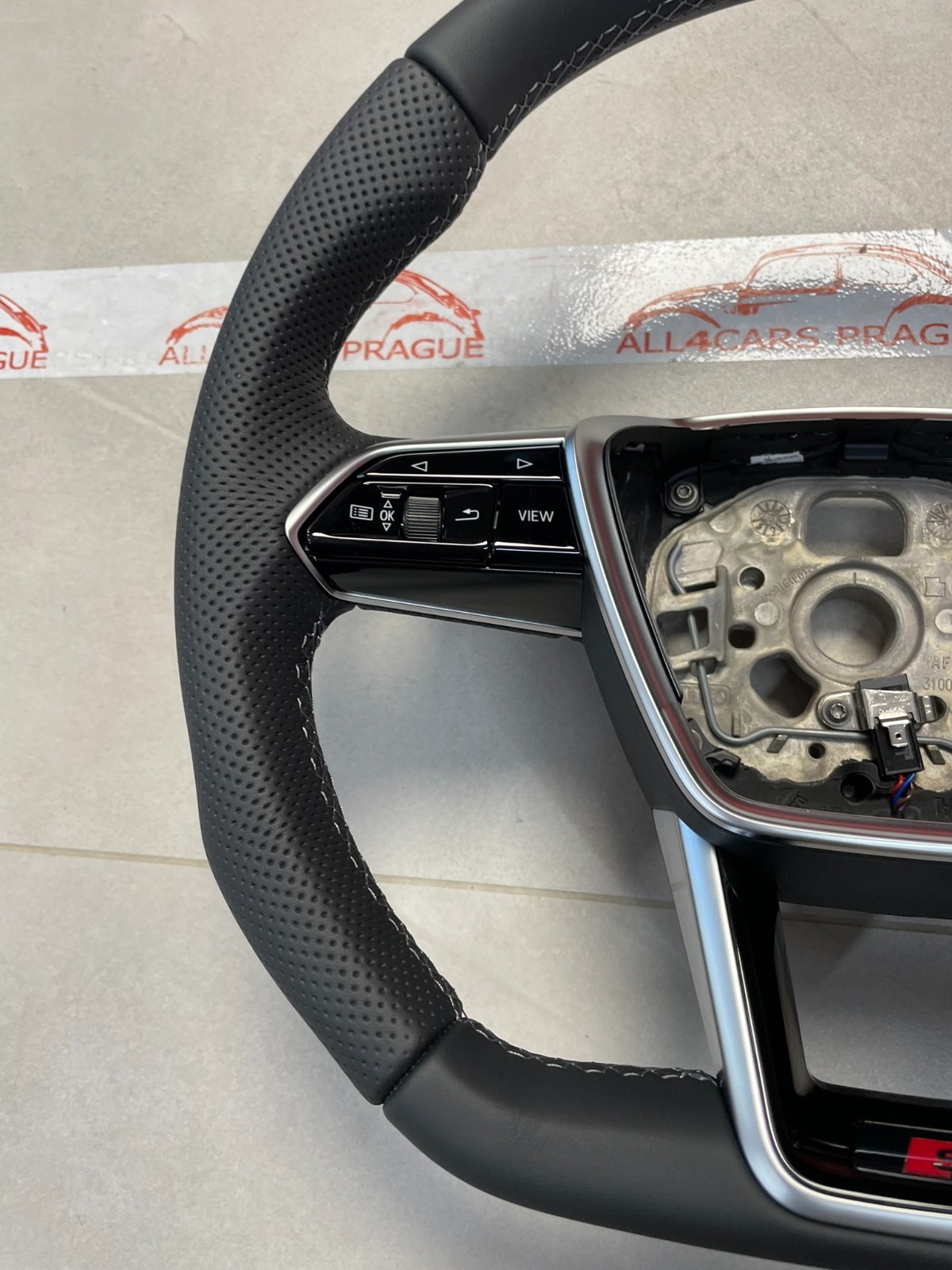 AUDI E-TRON AUDI SPORT LENKRAD S LEDER GELOCHT ABGEFLACHT 4K0419091BE ORIG.NEU - Obrázek 18