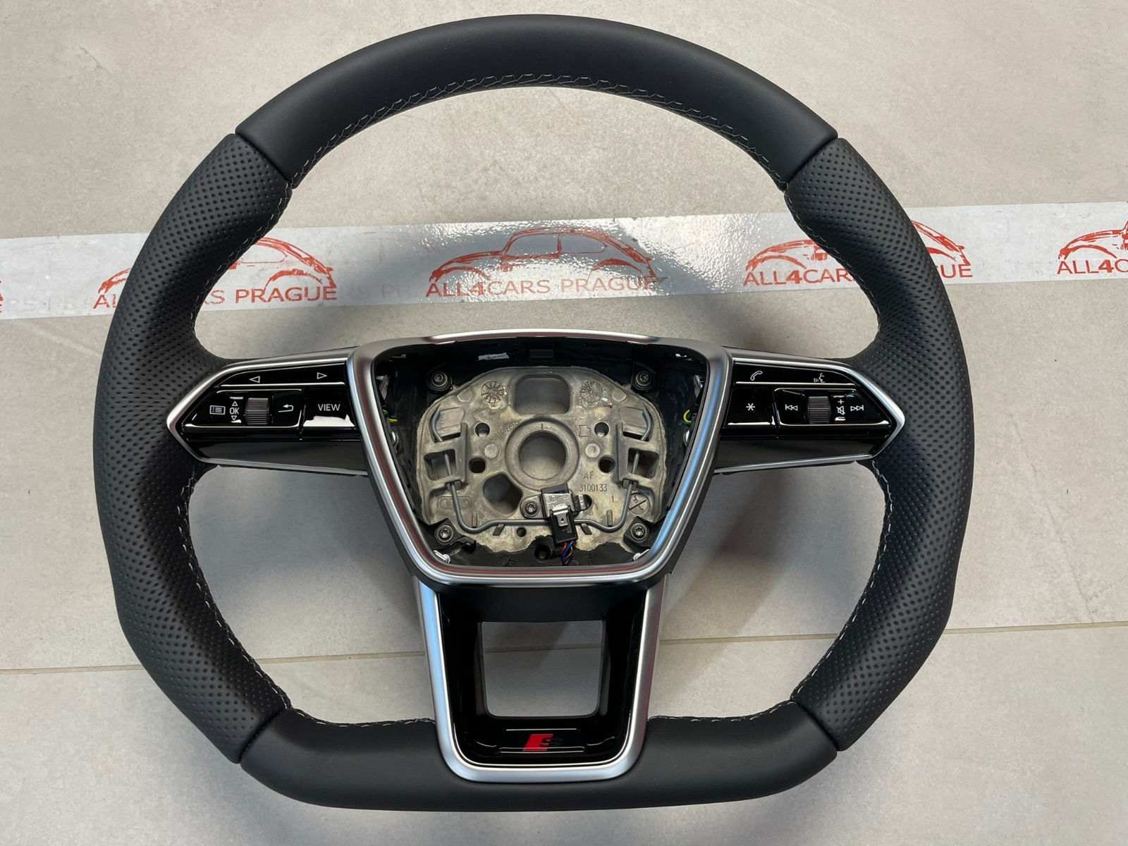 AUDI E-TRON AUDI SPORT LENKRAD S LEDER GELOCHT ABGEFLACHT 4K0419091BE ORIG.NEU