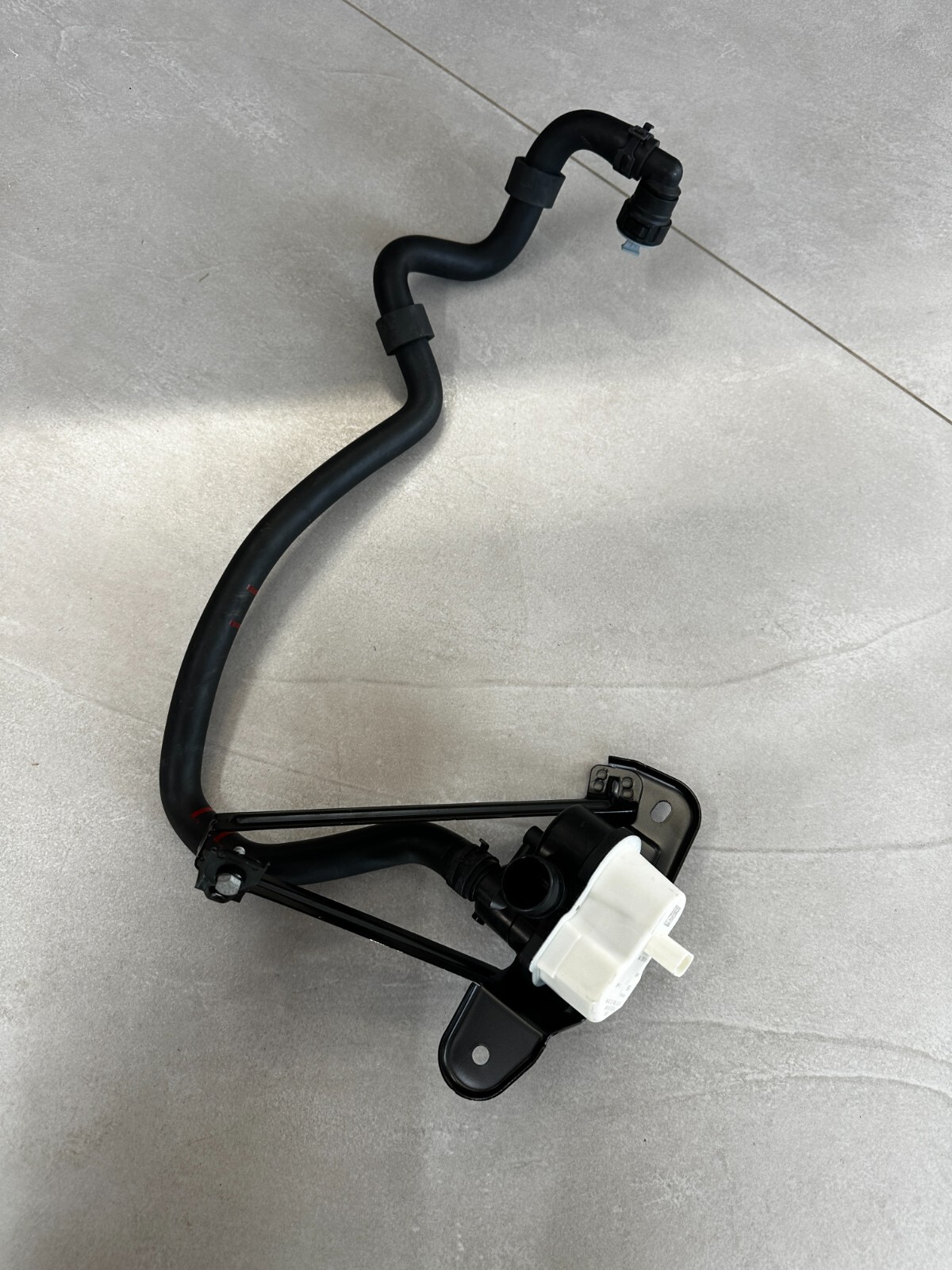 AUDI ENTLÜFTUNGSSCHLAUCH 7L0906243F 4M4201999C 4M0201369B Fast Neu Dem Test Car - Obrázek 17