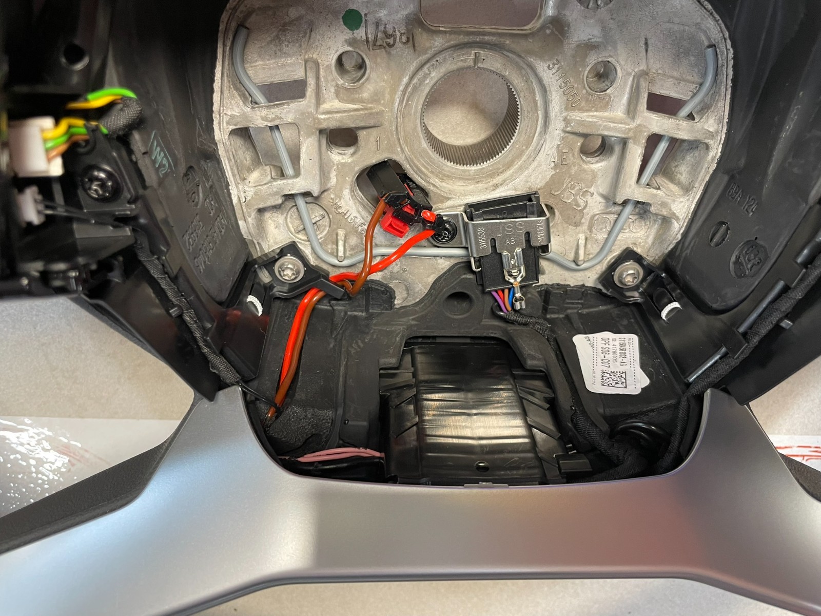 AUDI Q4 E-TRON LENKRAD BEHEIZT LEDER MIT PADELS 89A419091AM ORIG. AUDI NEU!!! - Obrázek 7