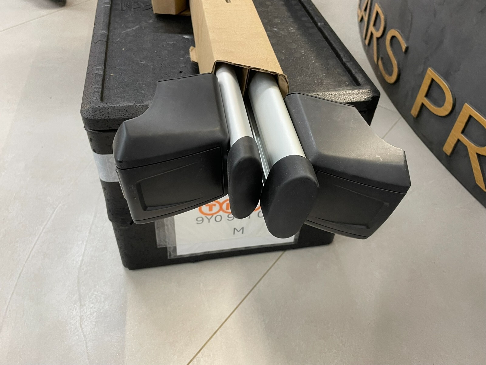 AUDI Q5 SPORTBACK FY GRUNDTRÄGER DACHGEPÄCKTRÄGER 80F860019 ORIG. AUDI NEU TEIL - Obrázek 15