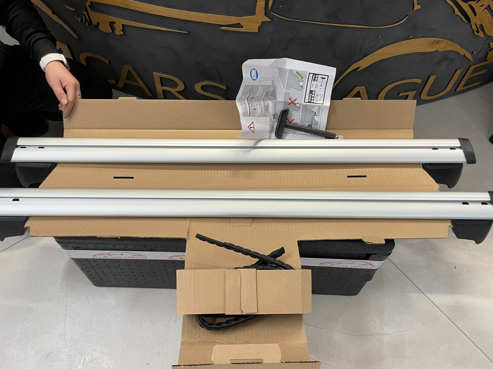 AUDI Q5 SPORTBACK FY GRUNDTRÄGER DACHGEPÄCKTRÄGER 80F860019 ORIG. AUDI NEU TEIL - Obrázek 18