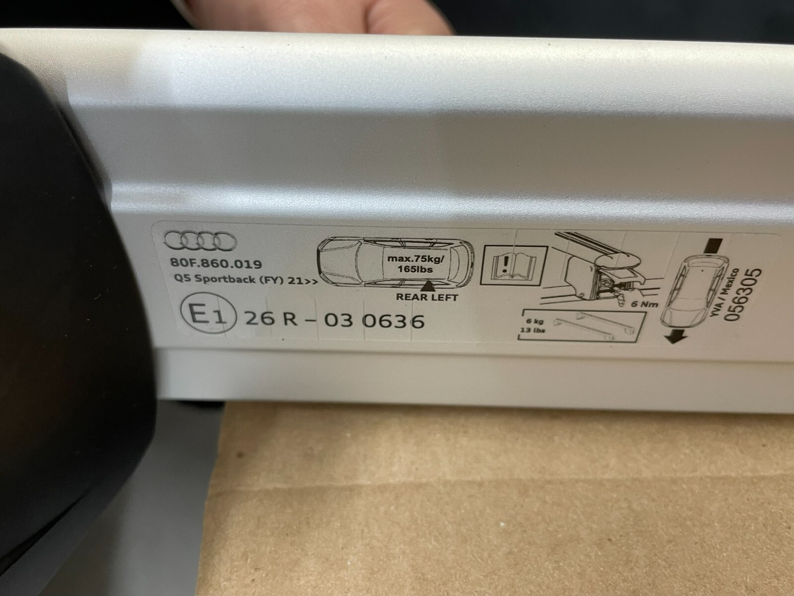 AUDI Q5 SPORTBACK FY GRUNDTRÄGER DACHGEPÄCKTRÄGER 80F860019 ORIG. AUDI NEU TEIL - Obrázek 7