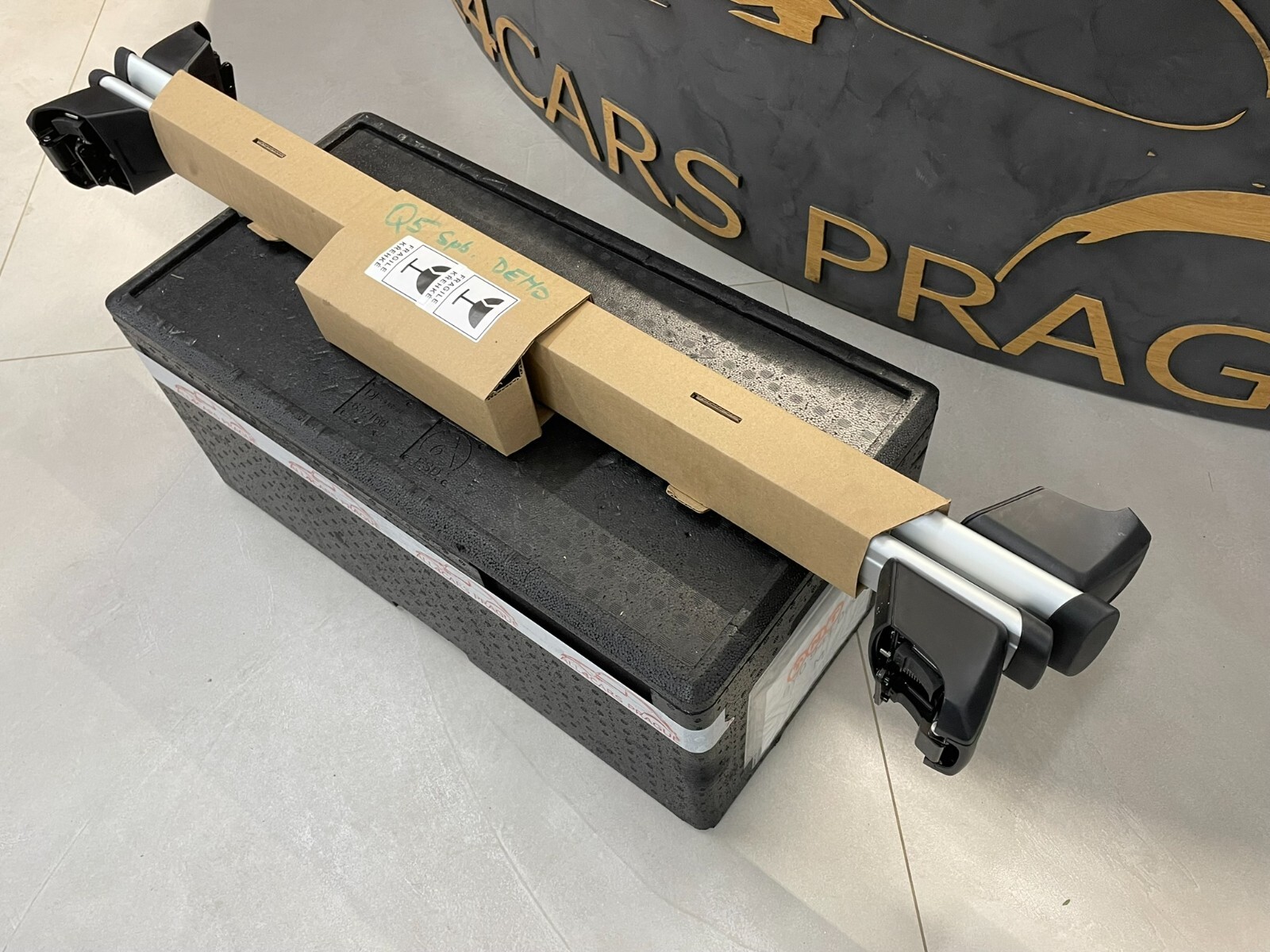 AUDI Q5 SPORTBACK FY GRUNDTRÄGER DACHGEPÄCKTRÄGER 80F860019 ORIG. AUDI NEU TEIL - Obrázek 10