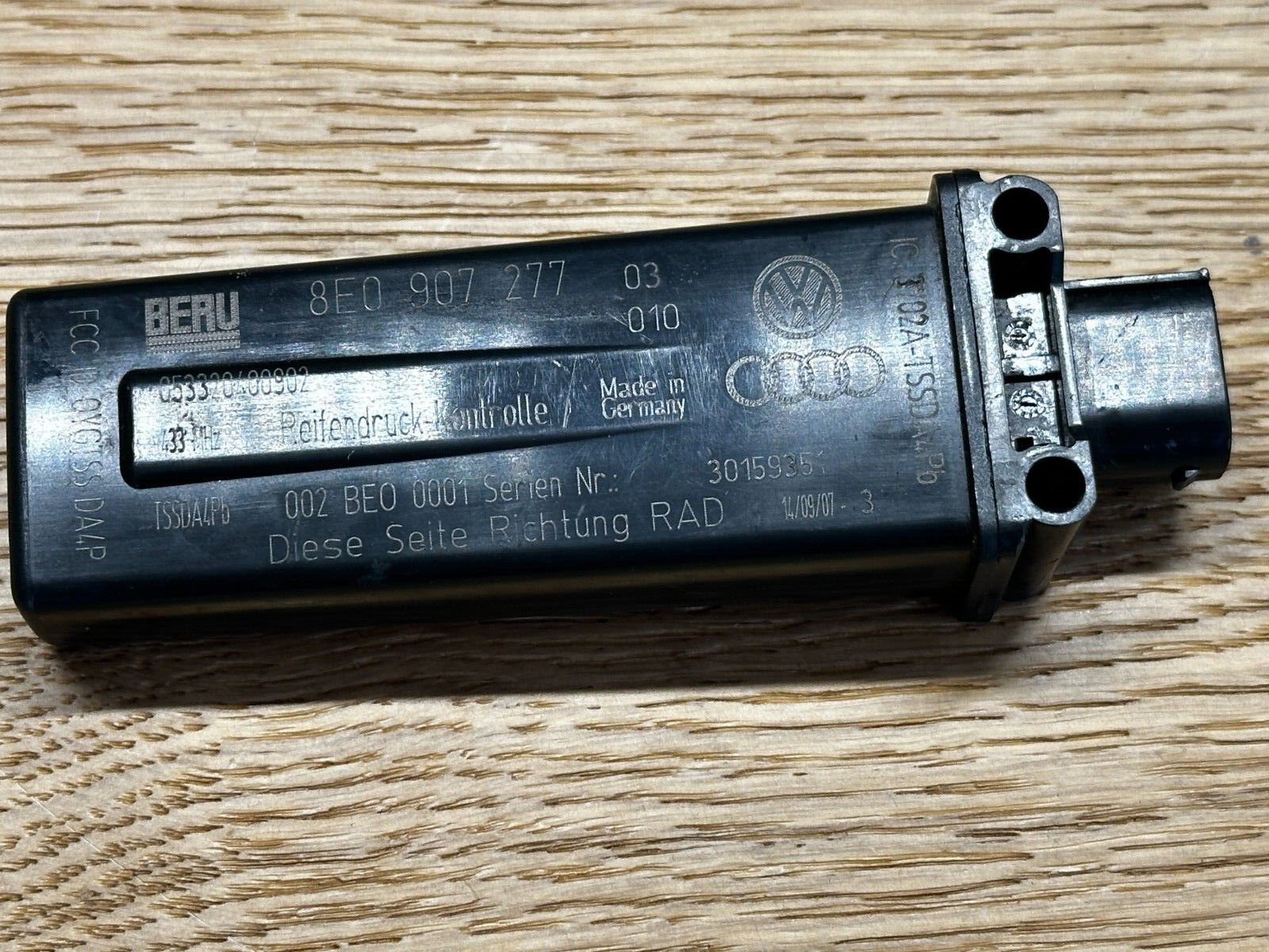 AUDI VW BENTLEY ANTENNE REIFENDRUCKKONTROLLE 8E0907277 Fast Neu dem vom Test Car - Obrázek 7