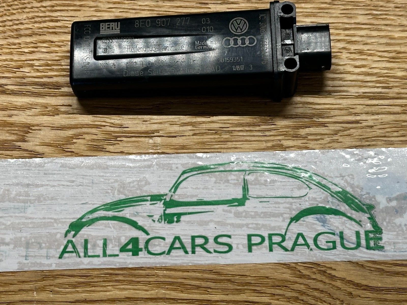 AUDI VW BENTLEY ANTENNE REIFENDRUCKKONTROLLE 8E0907277 Fast Neu dem vom Test Car