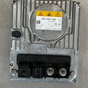 AUDI VW BENTLEY STEUERGERÄT SPANNUNGSWANDLER MODUL SPANNUNG 4K0959682 FAST NEU..