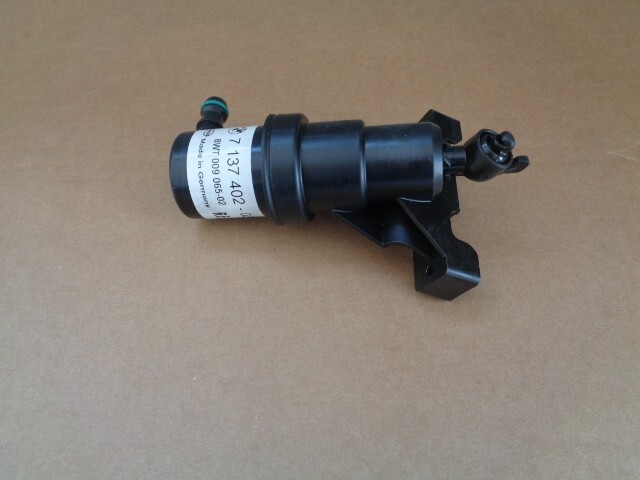 BMW 7 WASCHWASSERDÜSE SCHEINWERFERREINIGUNG VORNE RECHTS 6167 7137402 ORIG.NEU ! - Obrázek 3