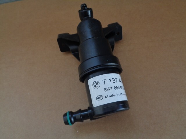 BMW 7 WASCHWASSERDÜSE SCHEINWERFERREINIGUNG VORNE RECHTS 6167 7137402 ORIG.NEU ! - Obrázek 6