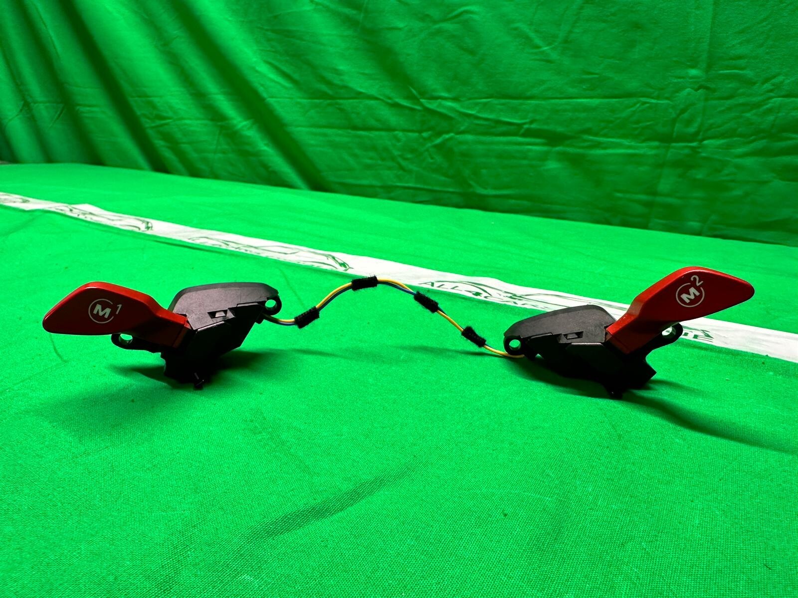 BMW F90 M5 M8 F91 F92 SCHALTWIPPE SCHALTER M-LENKRADTASTE M1 M2 7854520 ORIGINAL - Obrázek 8