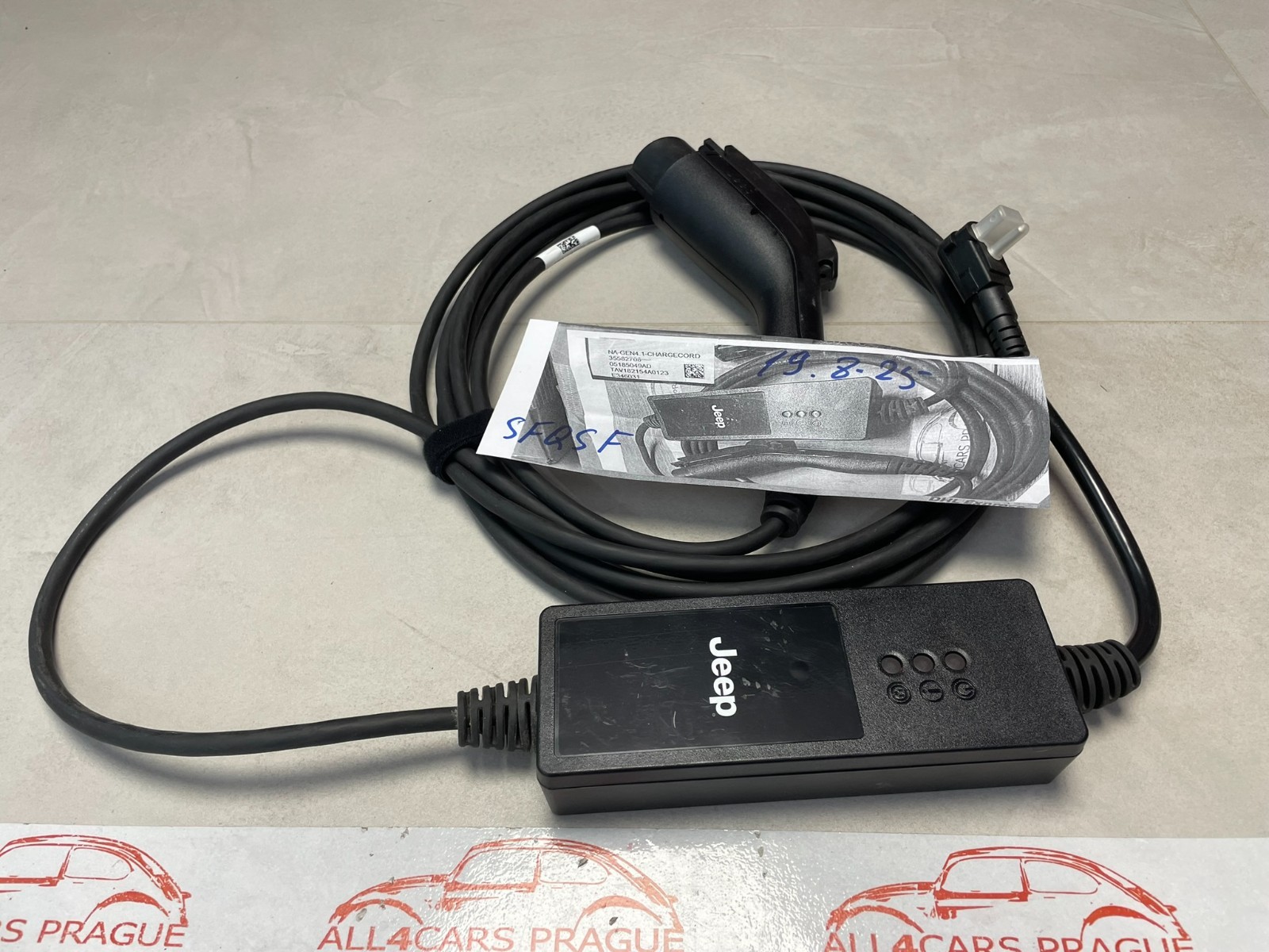 JEEP EV / PHEV ELECTRIC VEHICLE CHARGING CABLE 35582708 - Obrázek 22