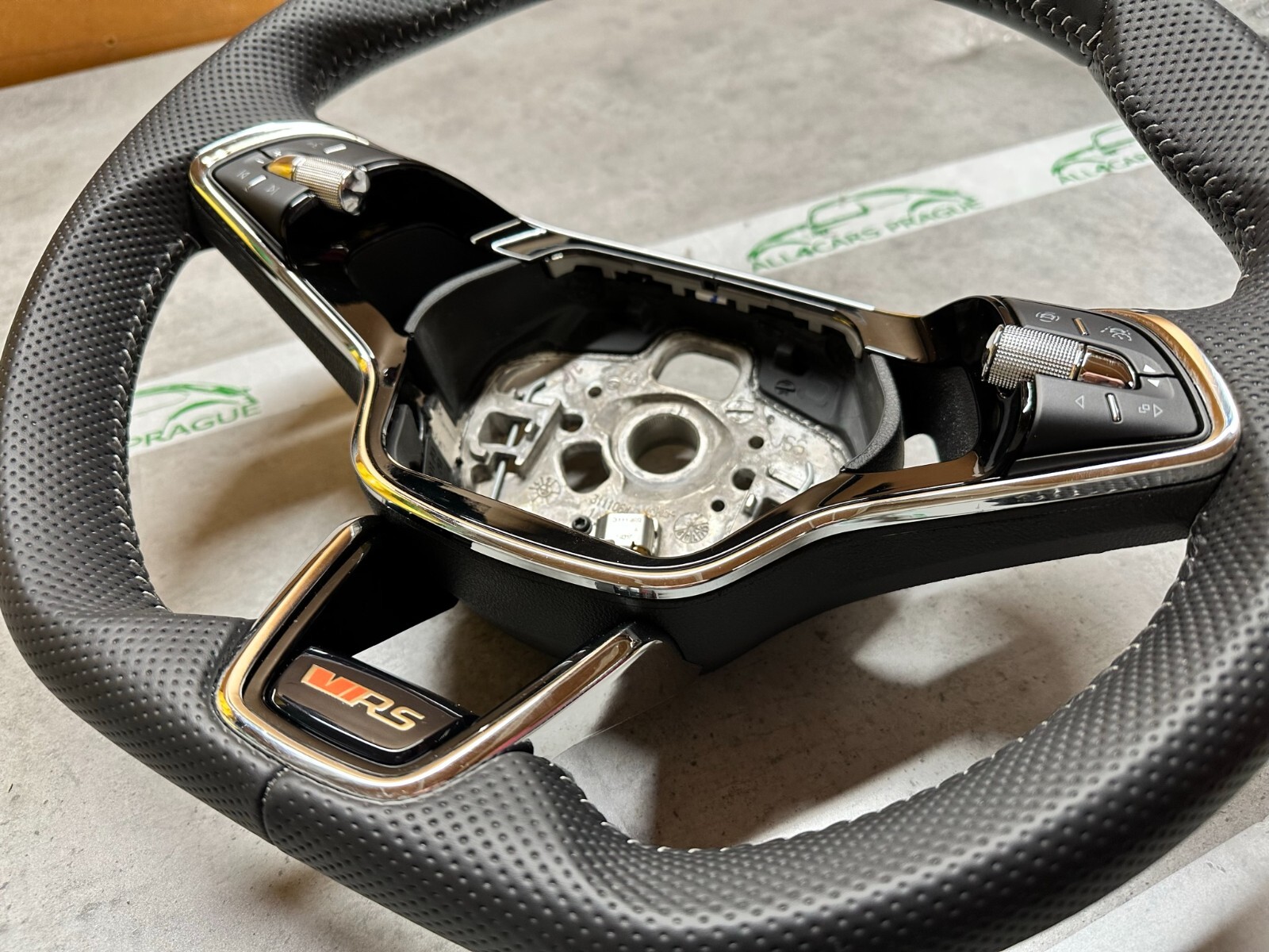 LENKRAD SKODA RS OCTAVIA IV, KODIAQ, SUPERB DSG MULTIFUNKTION LEDER 5E3419093AD - Obrázek 8