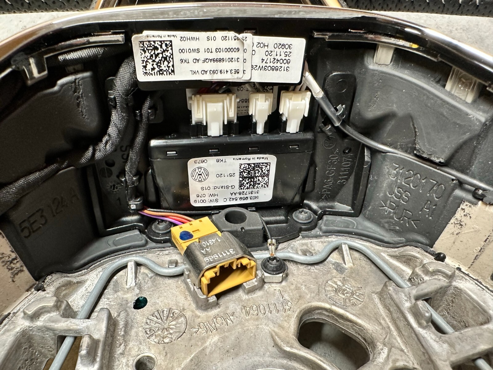 LENKRAD SKODA RS OCTAVIA IV, KODIAQ, SUPERB DSG MULTIFUNKTION LEDER 5E3419093AD - Obrázek 10