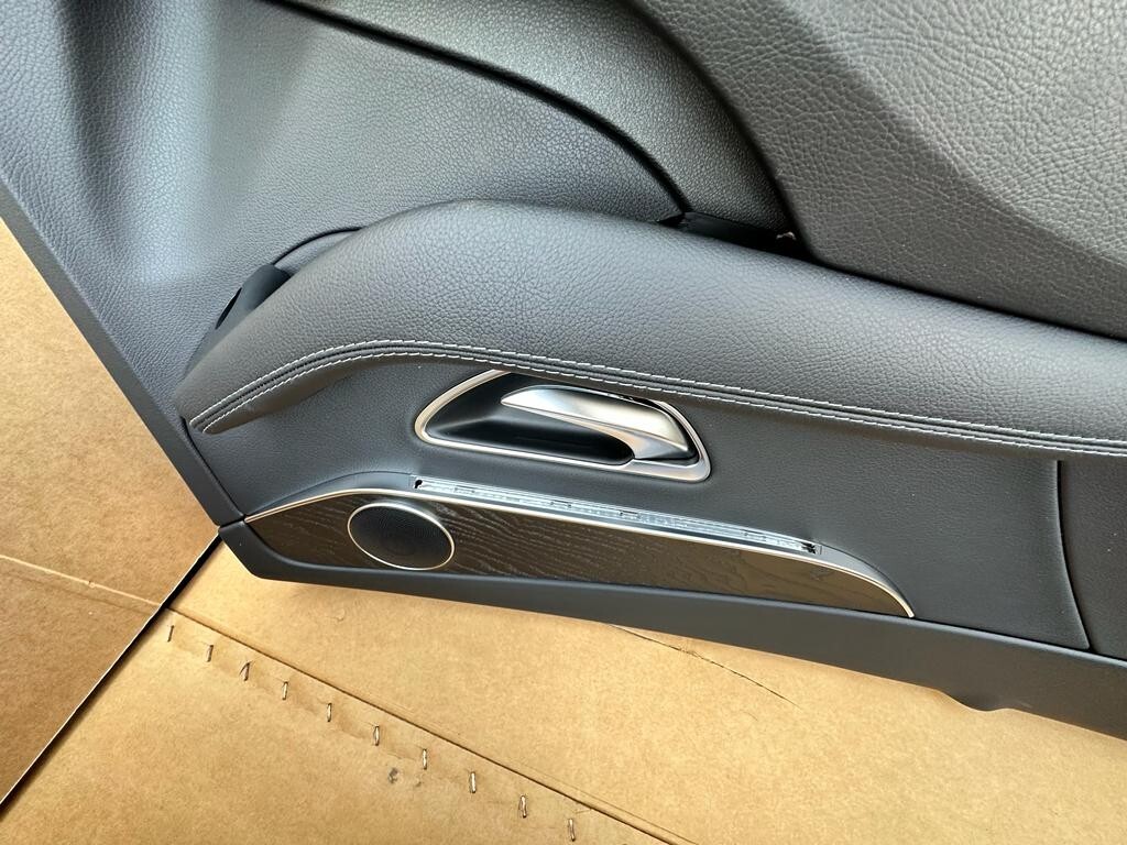 MERCEDES C W205 LEDER SPORT SITZEN KOMPLET NEU DEMONT VOM TEST CAR 147 Km, LIM.6 - Obrázek 17