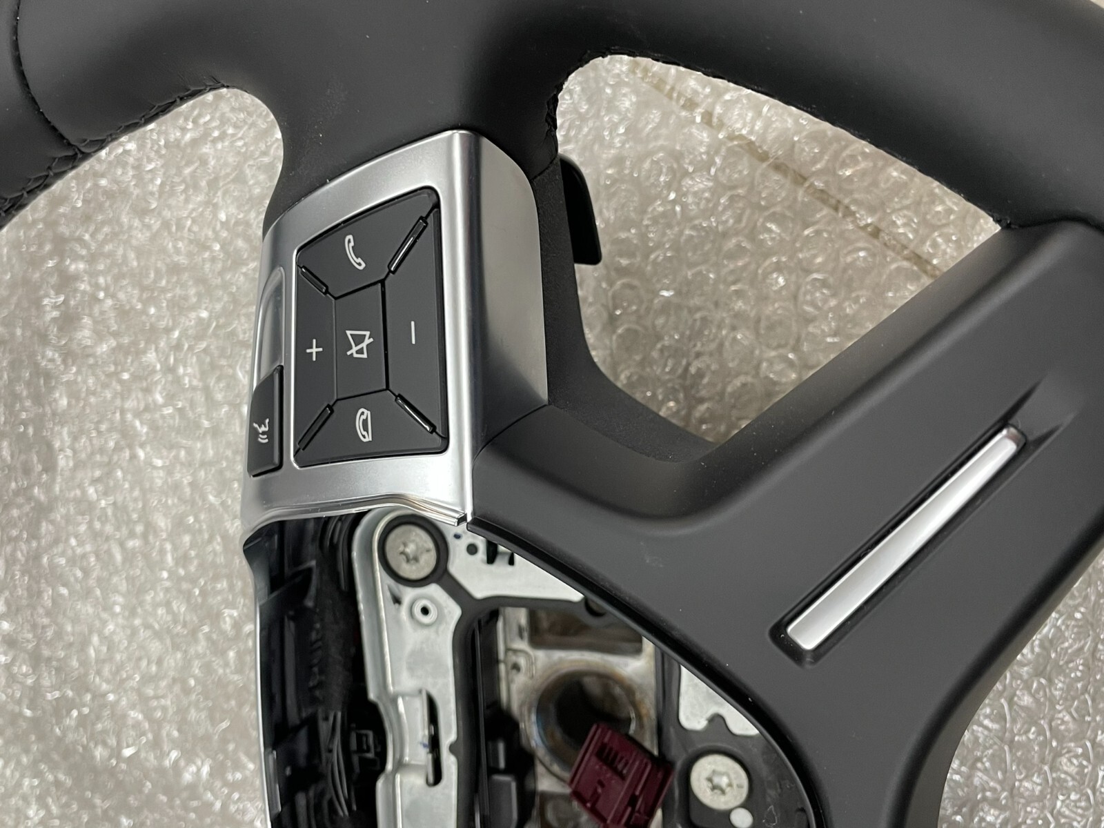 MERCEDES LEDER LENKRAD SCHWARZ SCHALTWIPPEN A2464605503 FAST NEU D V TEST WAGEN - Obrázek 16