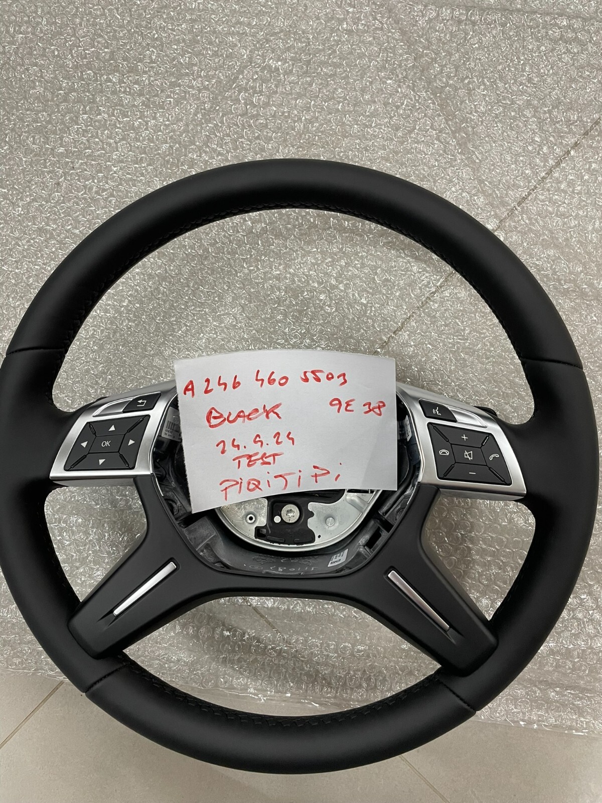 MERCEDES LEDER LENKRAD SCHWARZ SCHALTWIPPEN A2464605503 FAST NEU D V TEST WAGEN - Obrázek 25