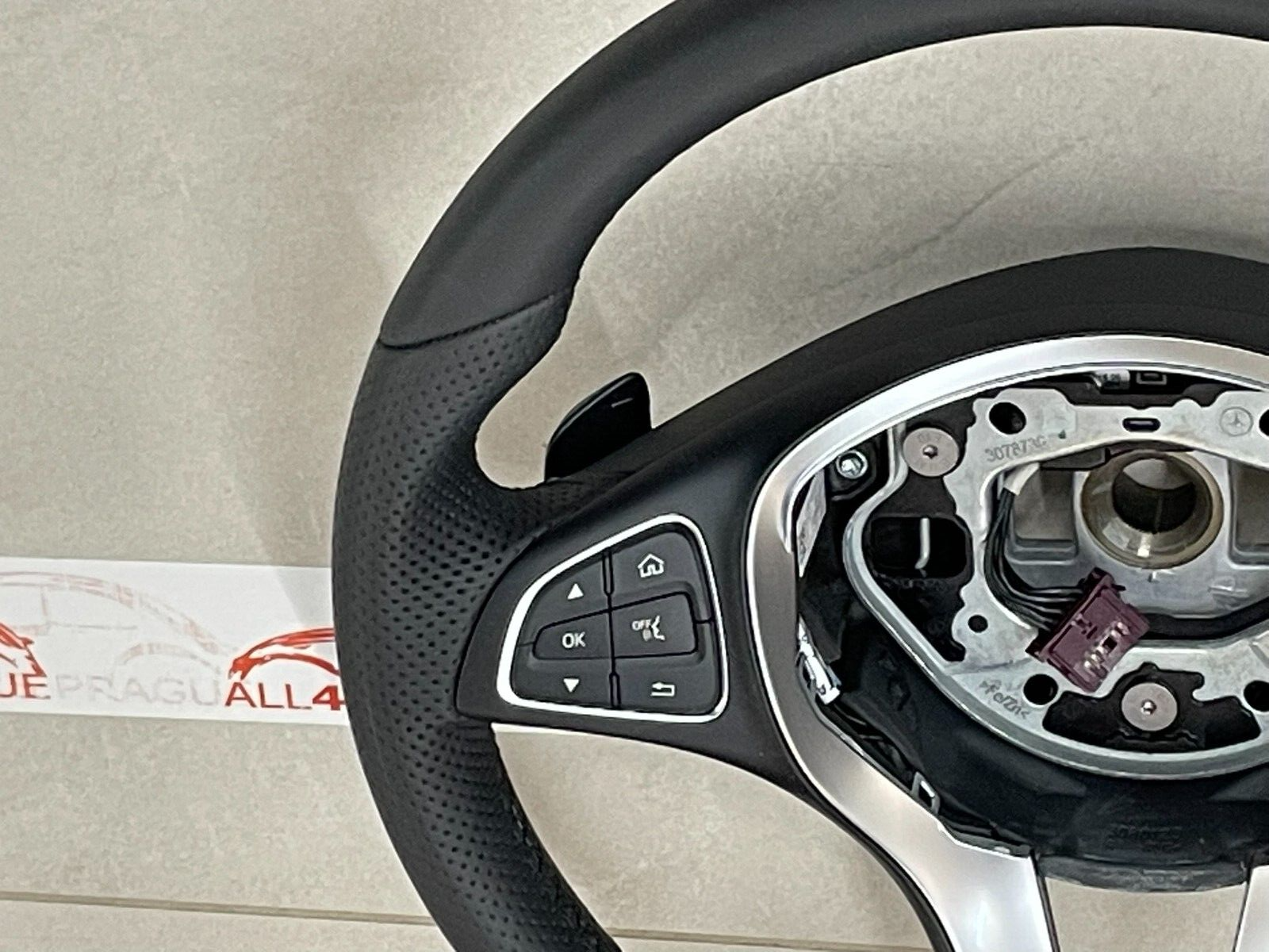MERCEDES W 205 C 253 GLC SPORT LEDER LENKRAD MIT PADELS A0024606903 FAST NEU ... - Obrázek 7