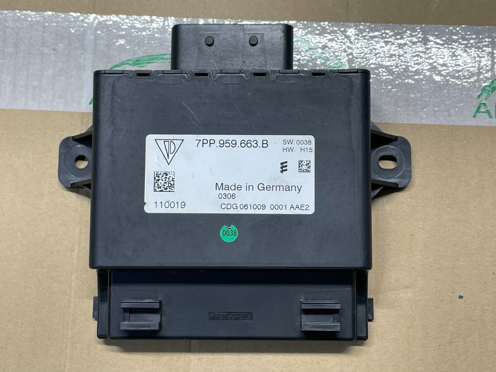 PORSCHE CAYENNE 92A VW TOUAREG 7P SPANNUNGS STEUERGERÄT 7PP959663B = 7PP959663C
