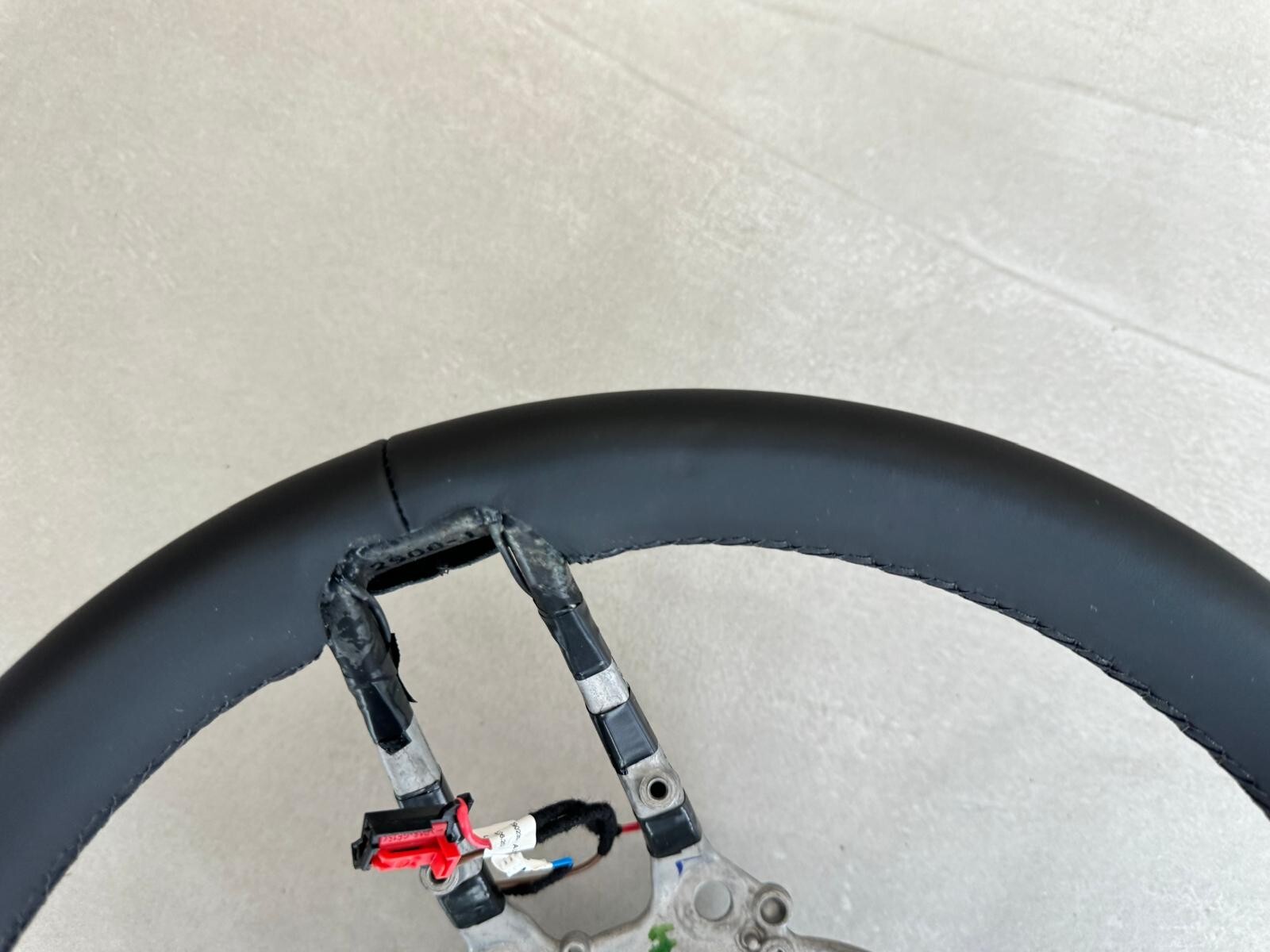 PORSCHE LEERES RAHMEN LENKRAD SPORT LEDER BEHEIZT SCHWARZ NEU - Obrázek 13