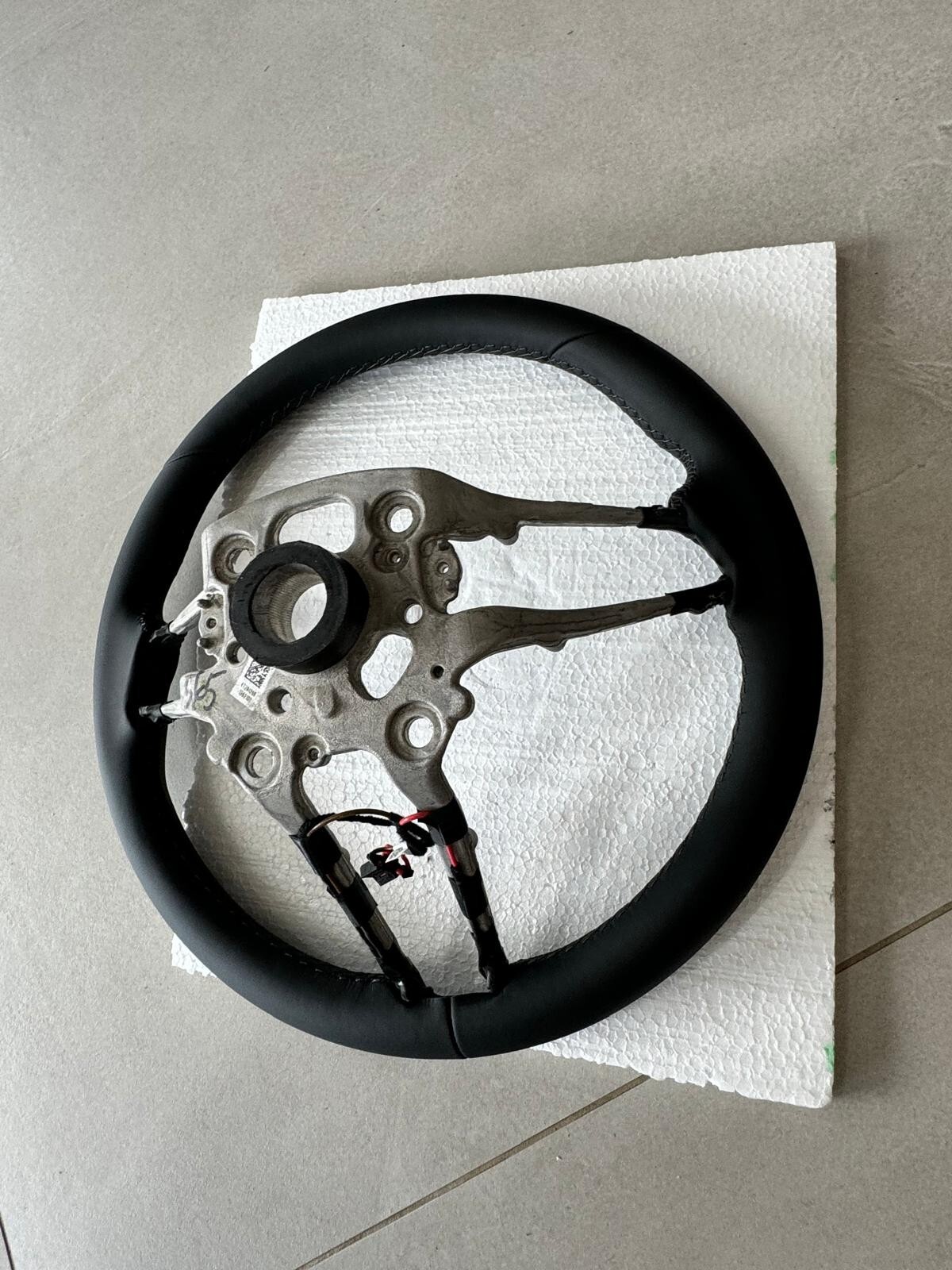 PORSCHE LEERES RAHMEN LENKRAD SPORT LEDER BEHEIZT SCHWARZ NEU - Obrázek 16